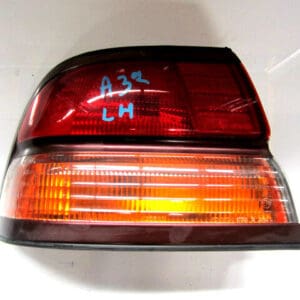 GENUINE NISSAN MAXIMA A32 RIGHT HAND TAIL LIGHT, SUITS 1994 - 1998
