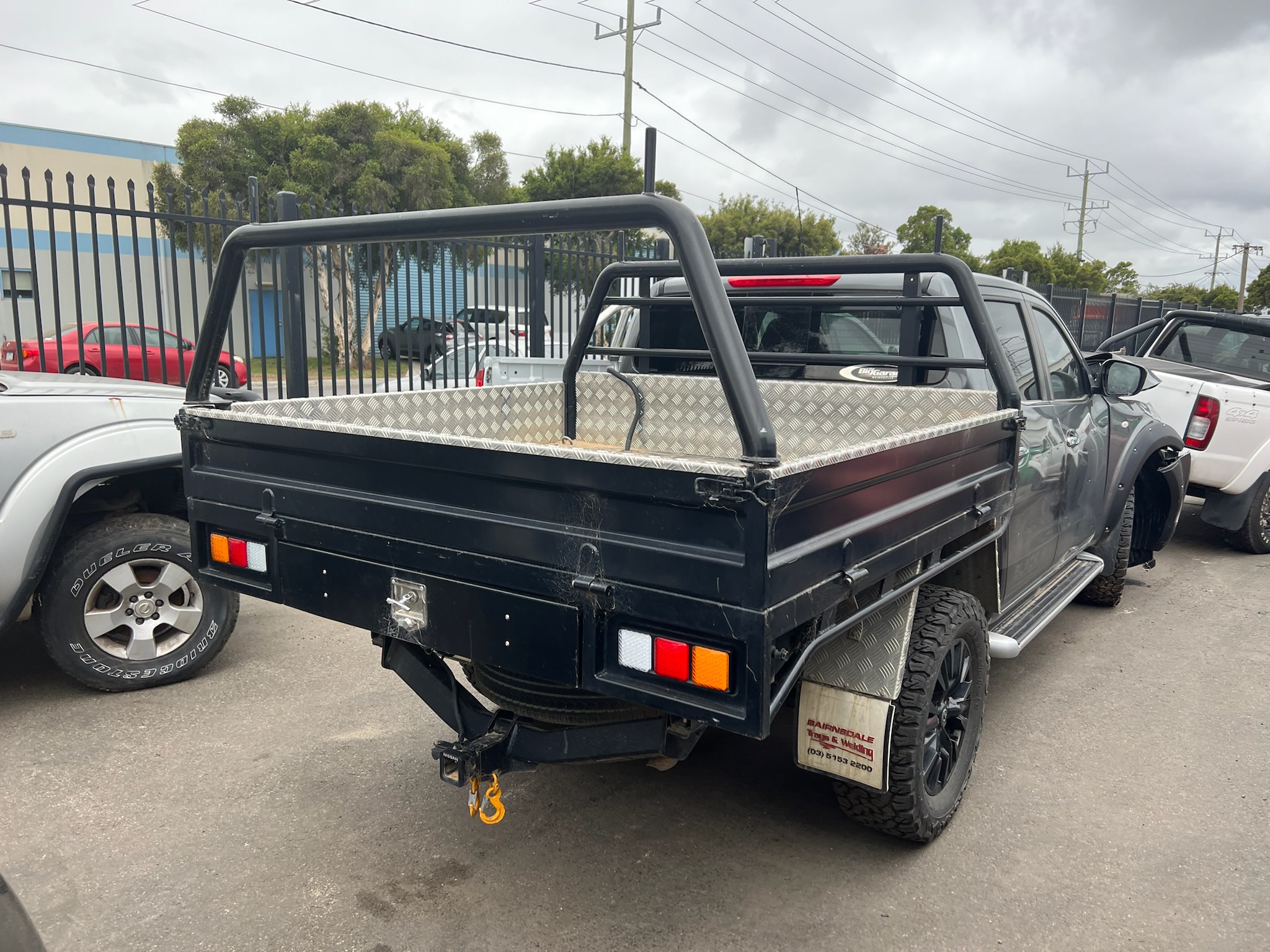 NISSAN NAVARA D23 NP300 DIESEL GREY 2016 WRECKING