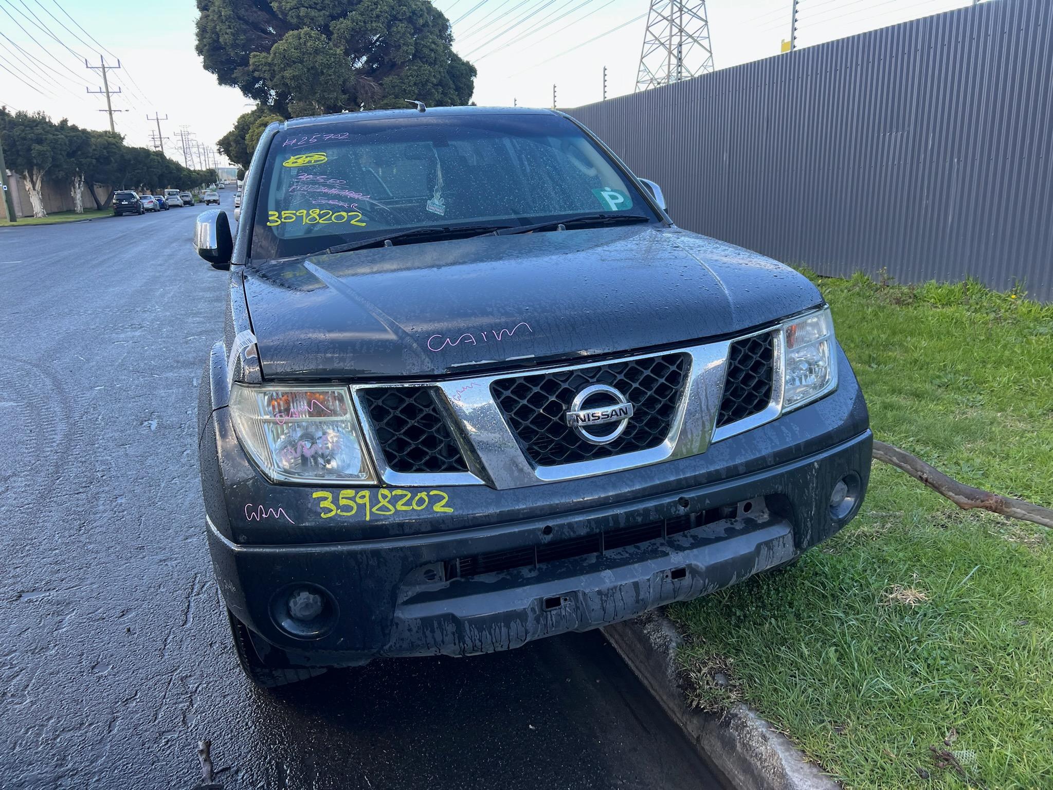 NISSAN NAVARA D40 VSK SPAIN YD25 DIESEL 2009 WRECKING