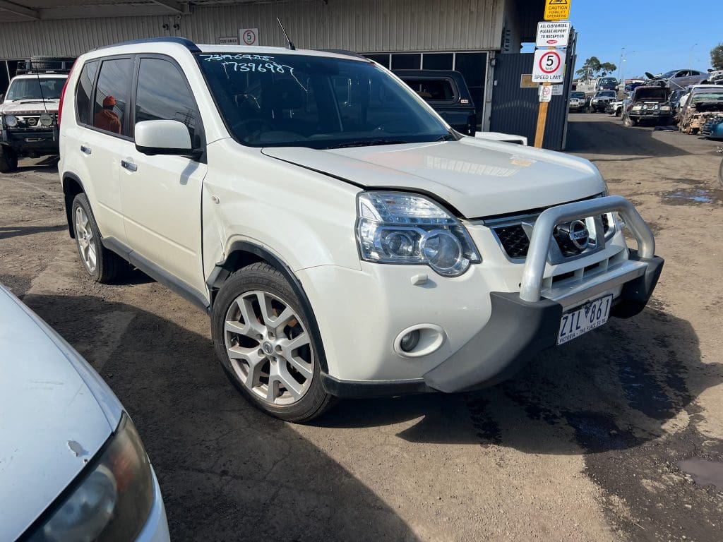 NISSAN XTRAIL T31 2.5 AUTO WHITE 2012 WRECKING