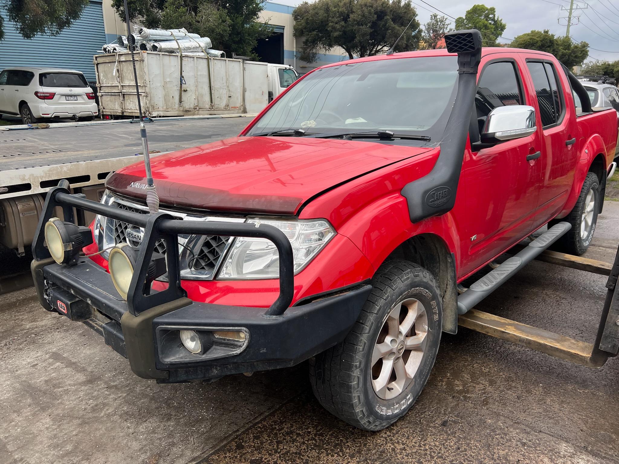 NISSAN NAVARA D40 VSK STX-550 V9X V6 3.0 DIESEL RED 2012 WRECKING