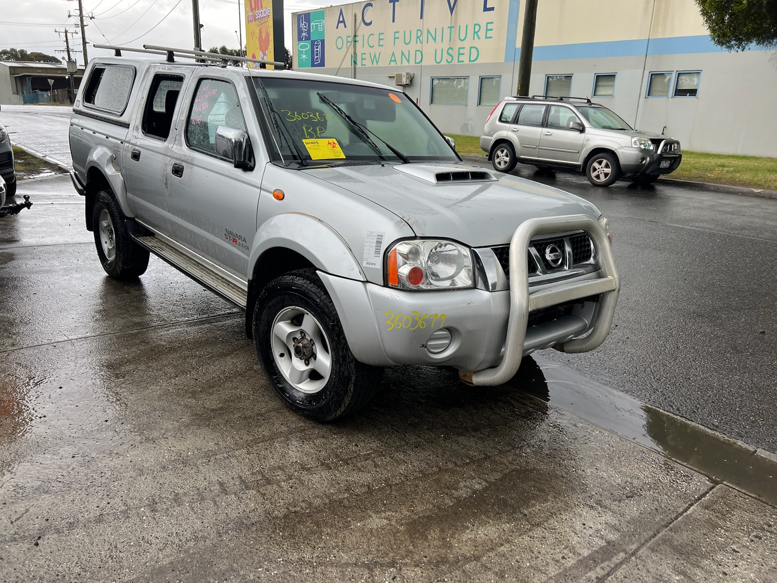 NISSAN NAVARA D22 ST-R YD25 DIESEL SILVER 2008 WRECKING