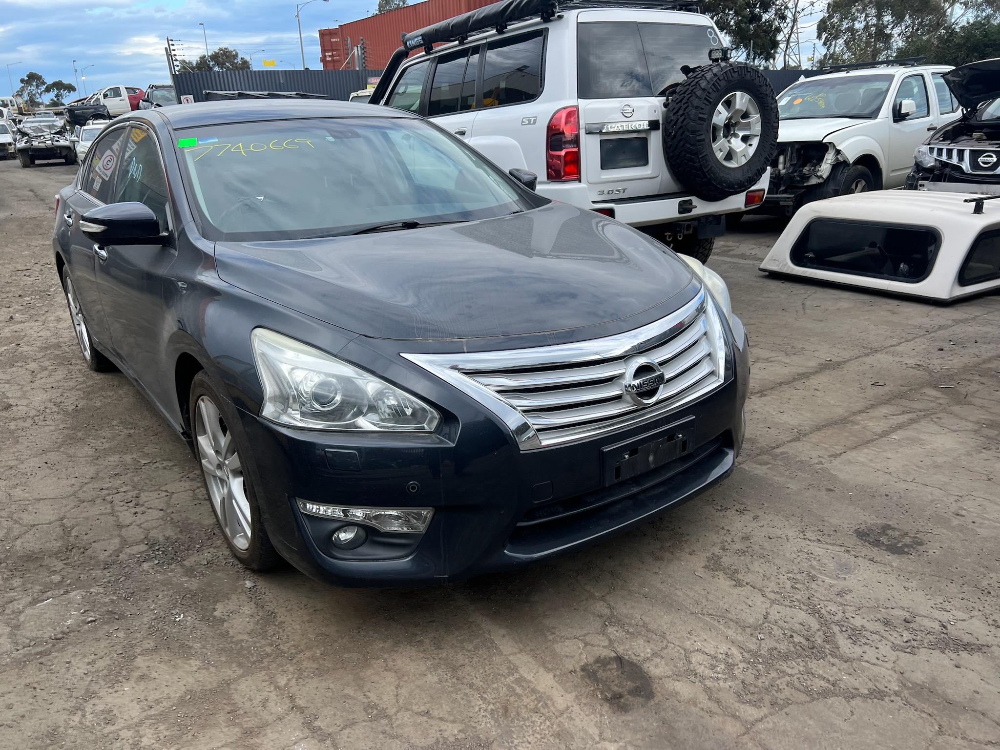 PARTING OUT NISSAN ALTMA L33 VQ35 CVT AUTOMATIC BLACK 2015 WRECKING / PARTS FOR SALE
