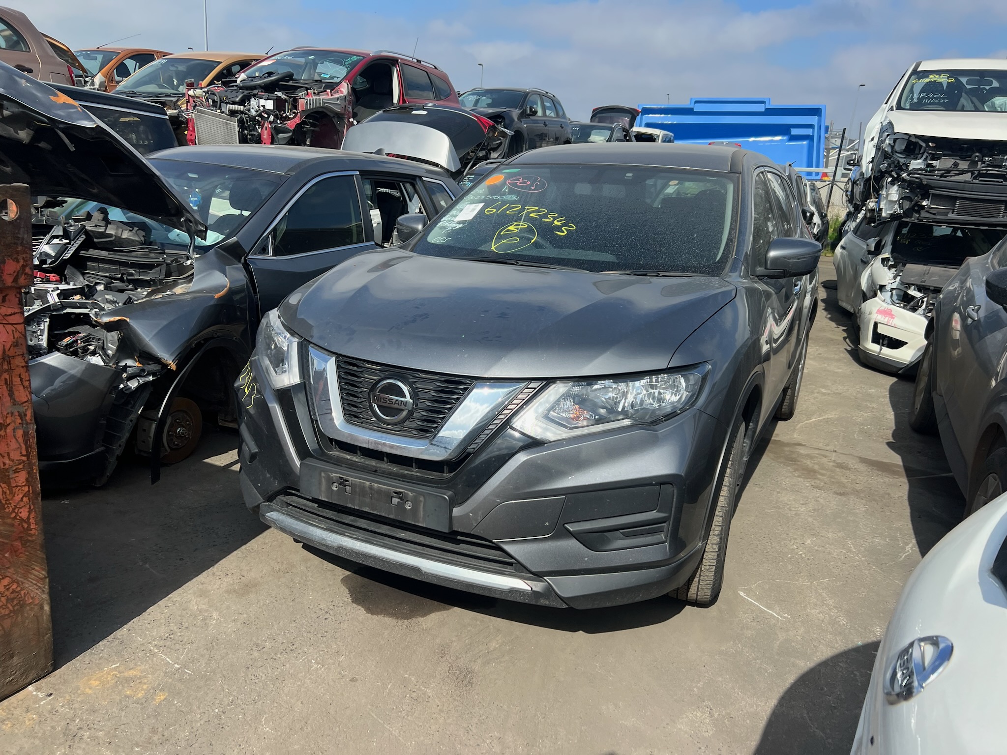 PARTING OUT NISSN X-TRAIL T32 QR25 PETROL AUTO GREY 2019 WRECKING / PARTS FOR SALE