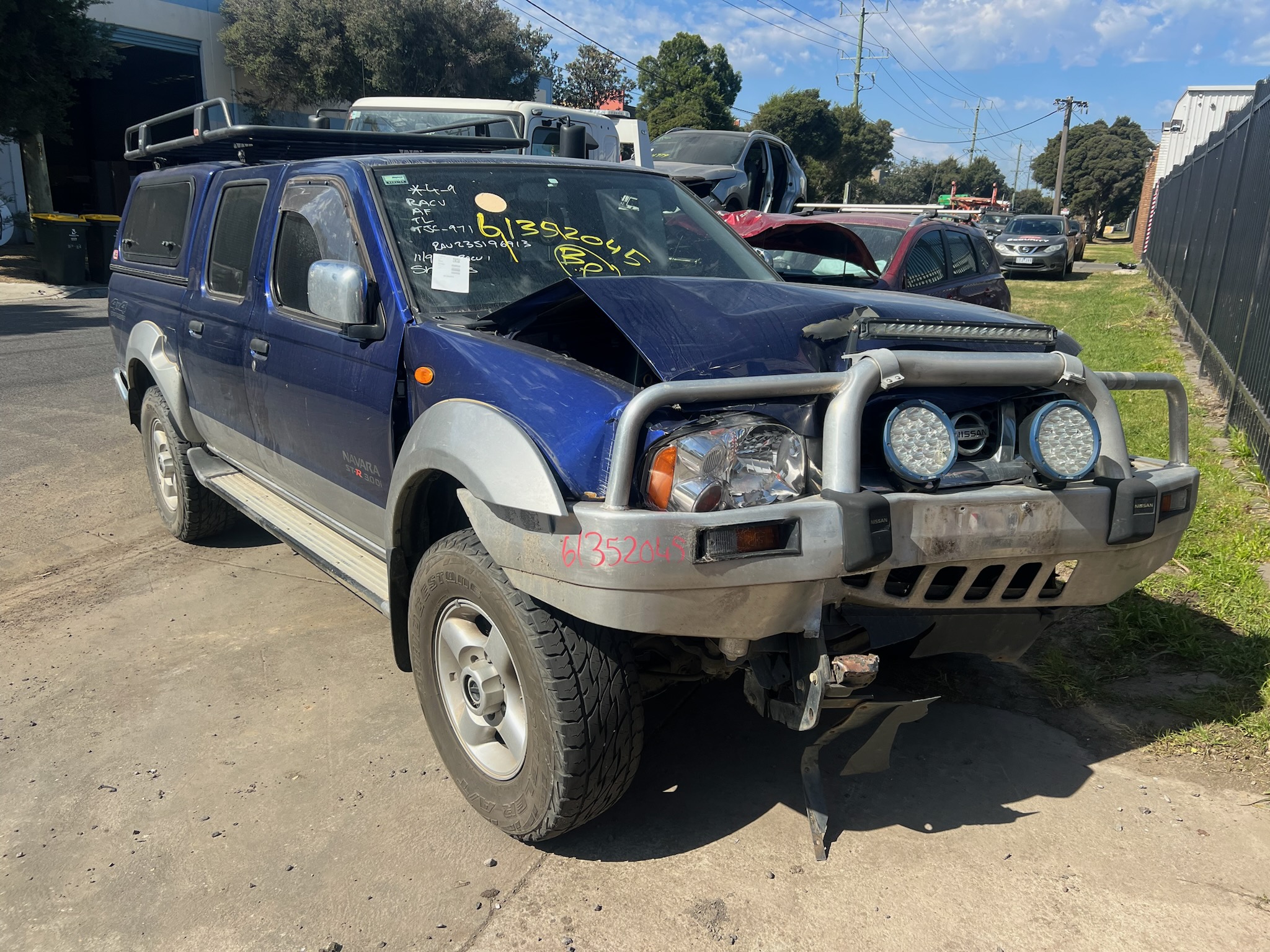 PARTING OUT NISSAN NAVARA D22 ST-R ZD30 DIESEL BLUE WRECKING / PARTS FOR SALE