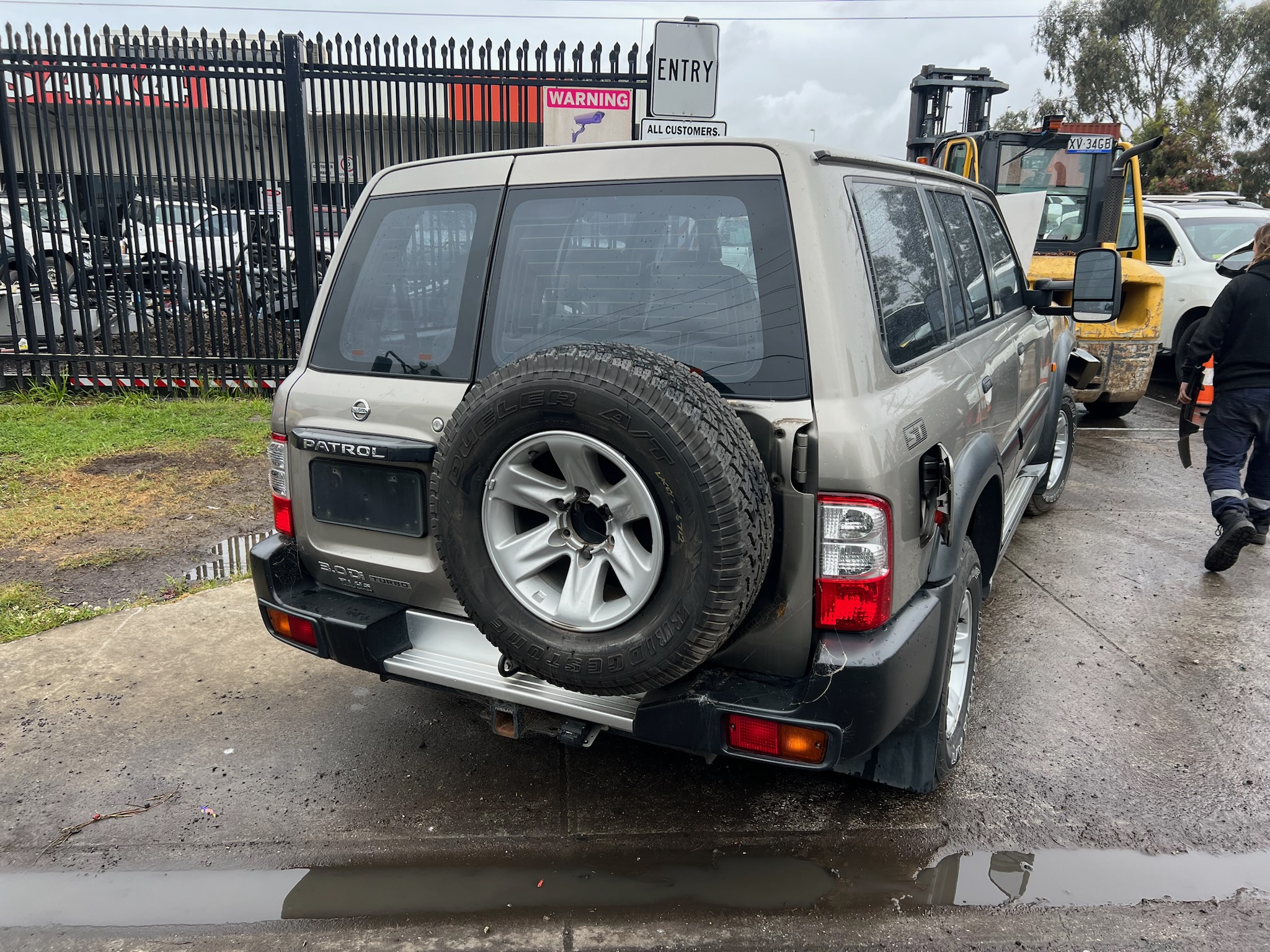 PARTING OUT NISSAN PATROL Y61 GU ST WAGON ZD30 DIESEL SERIES 3 2004 WRECKING / PARTS FOR SALE
