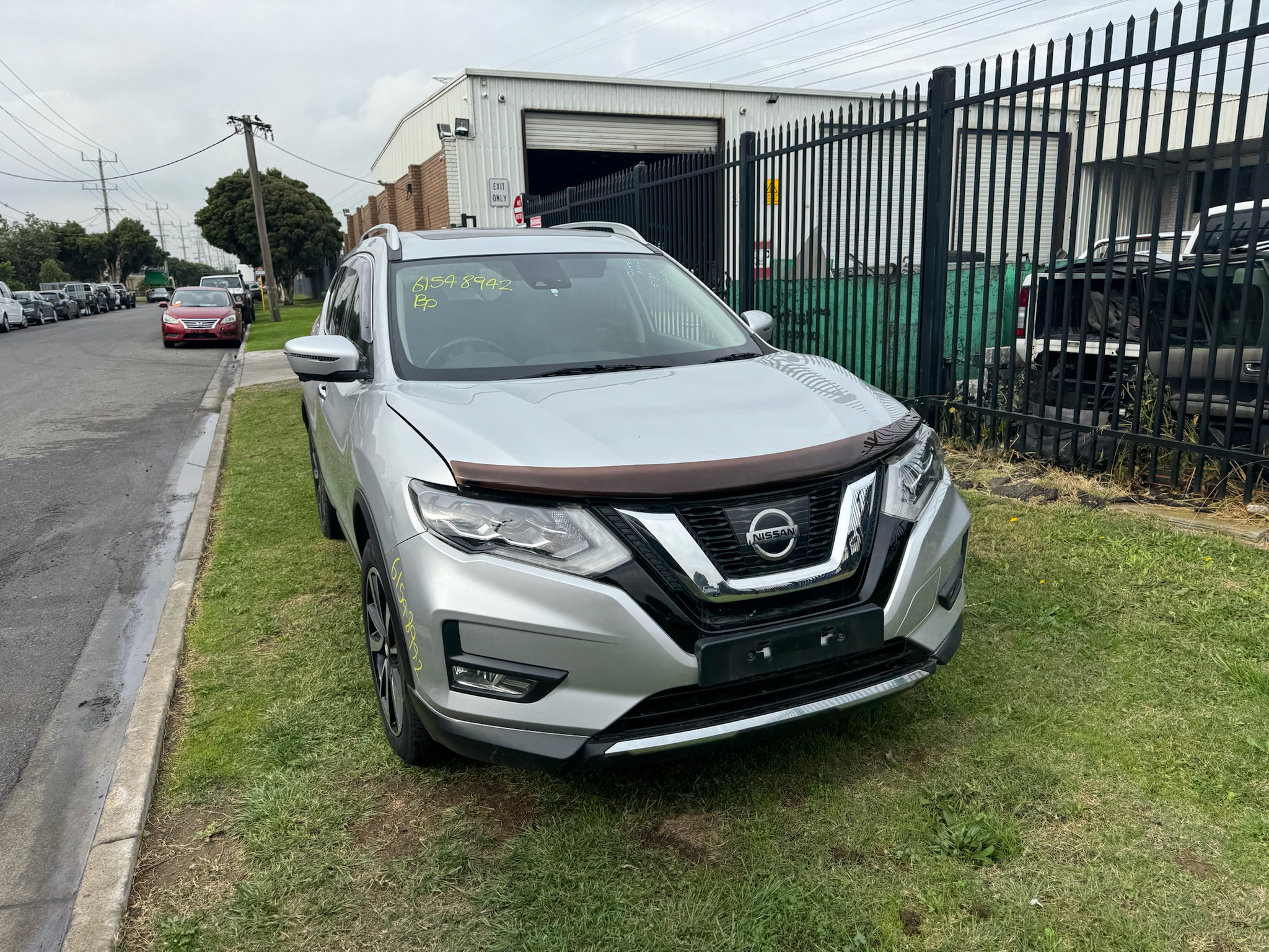 PARTS FOR SALE – SILVER NISSAN X-TRAIL T32 TL DIESEL 2019 WRECKING