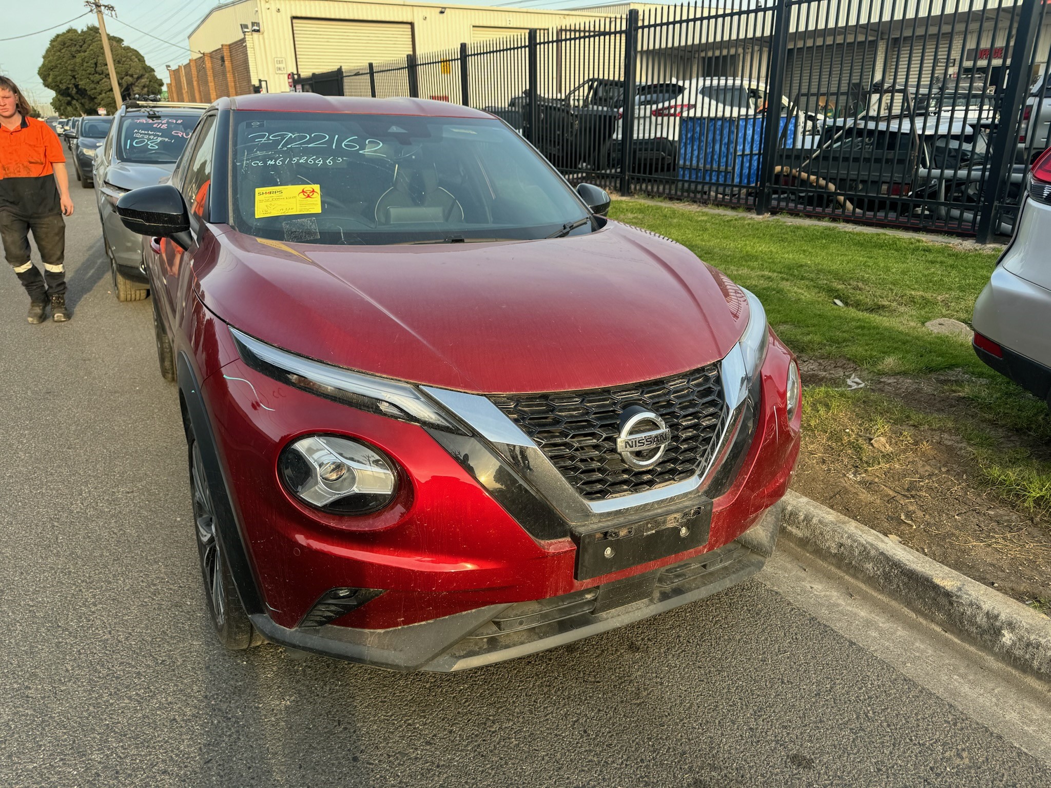 NISSAN JUKE F16 RED 2020 WRECKING