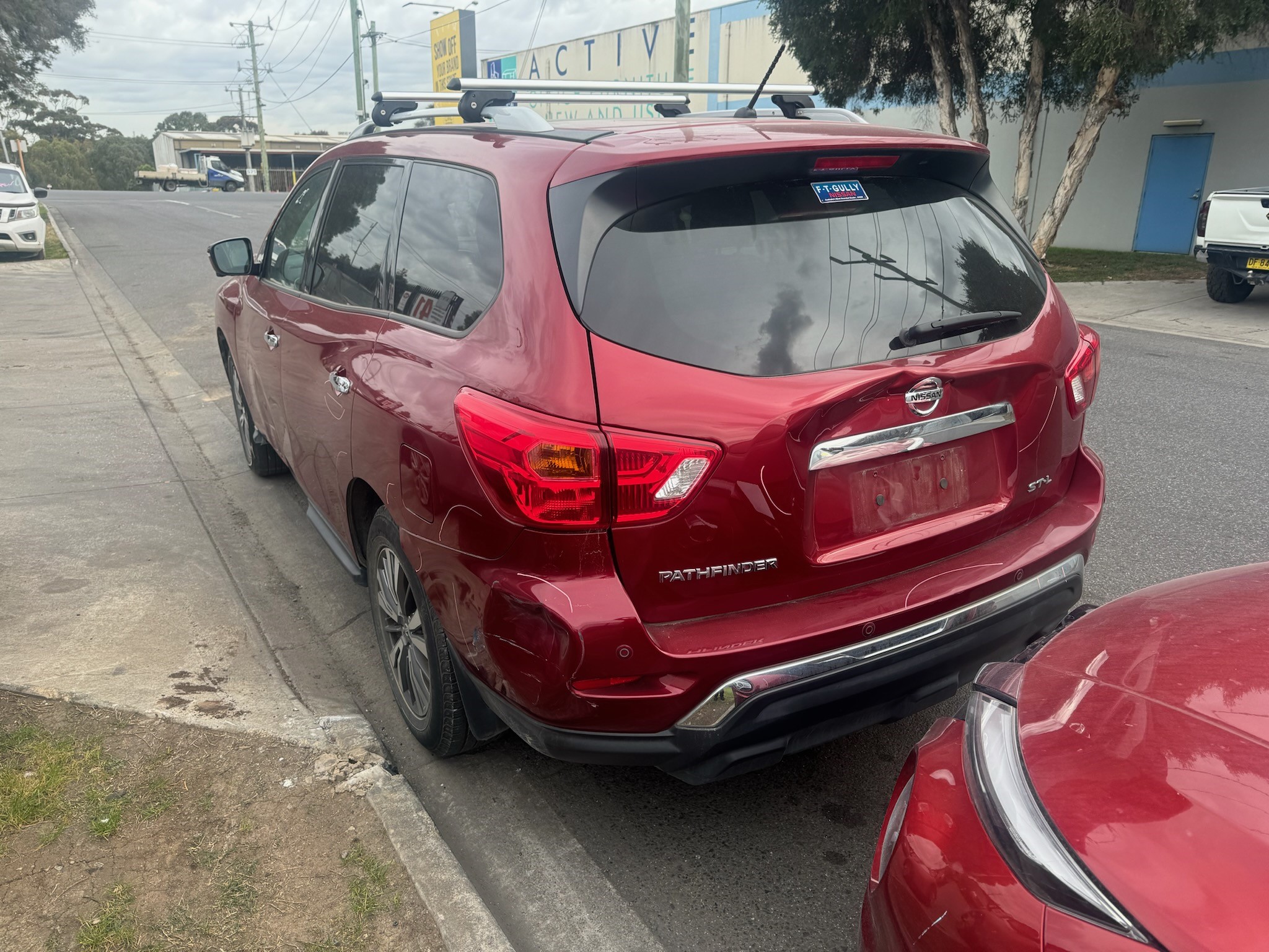 NISSAN PATHFINDER R52 V6 RED 2018 WRECKING