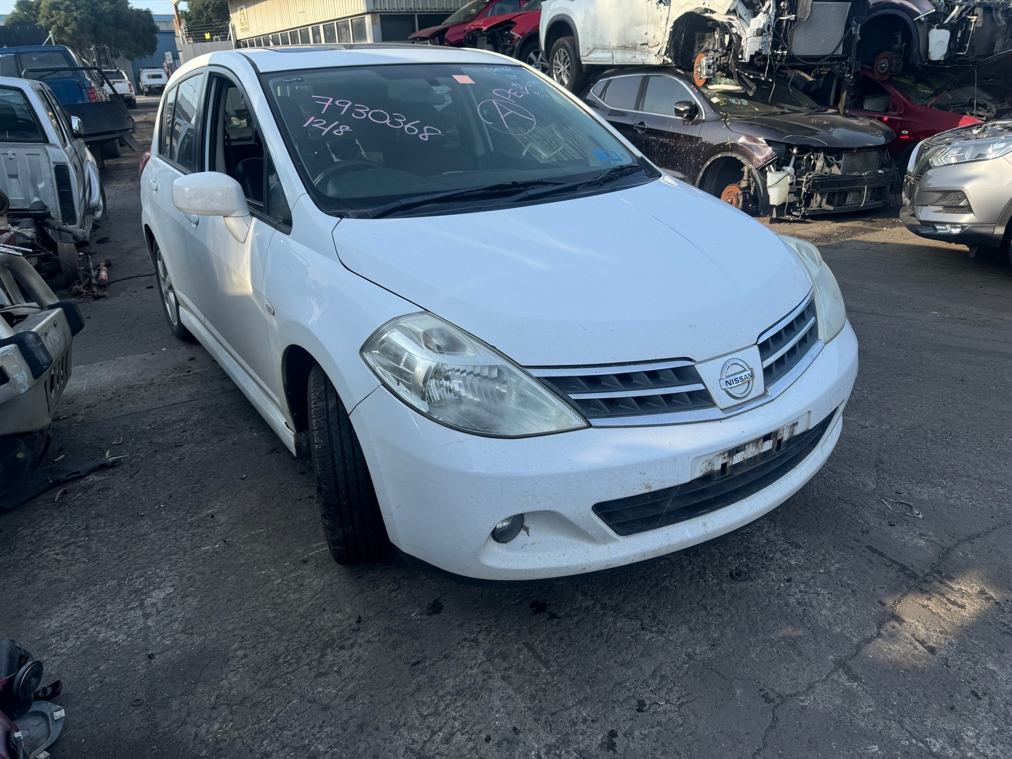 NISSAN TIIDA C11 HATCH 1.8 WHITE 2012 WRECKING