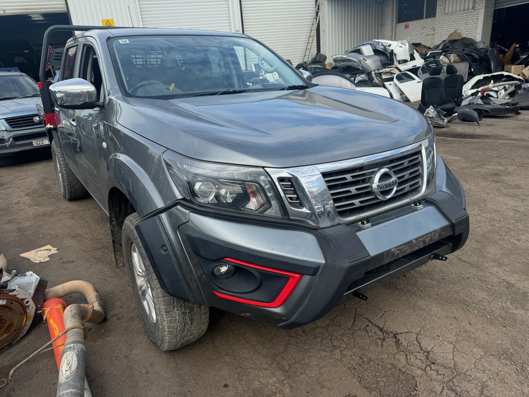 NISSAN NAVARA D23 NP300 YS23 DIESEL GREY TRAY – WRECKING