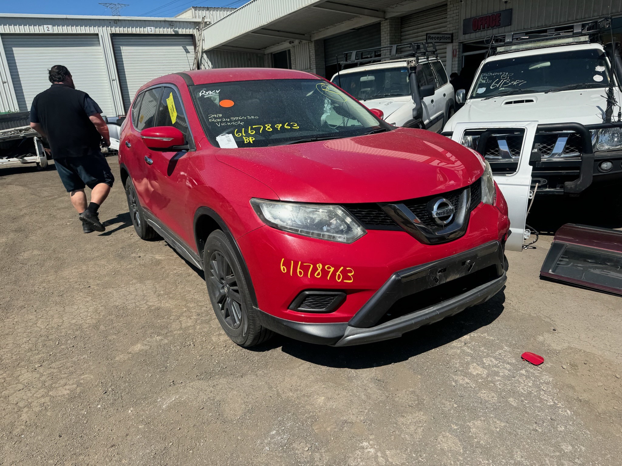 NISSN X-TRAIL T32 ST NSPORT QR25 AUTO 2016 RED WRECKING