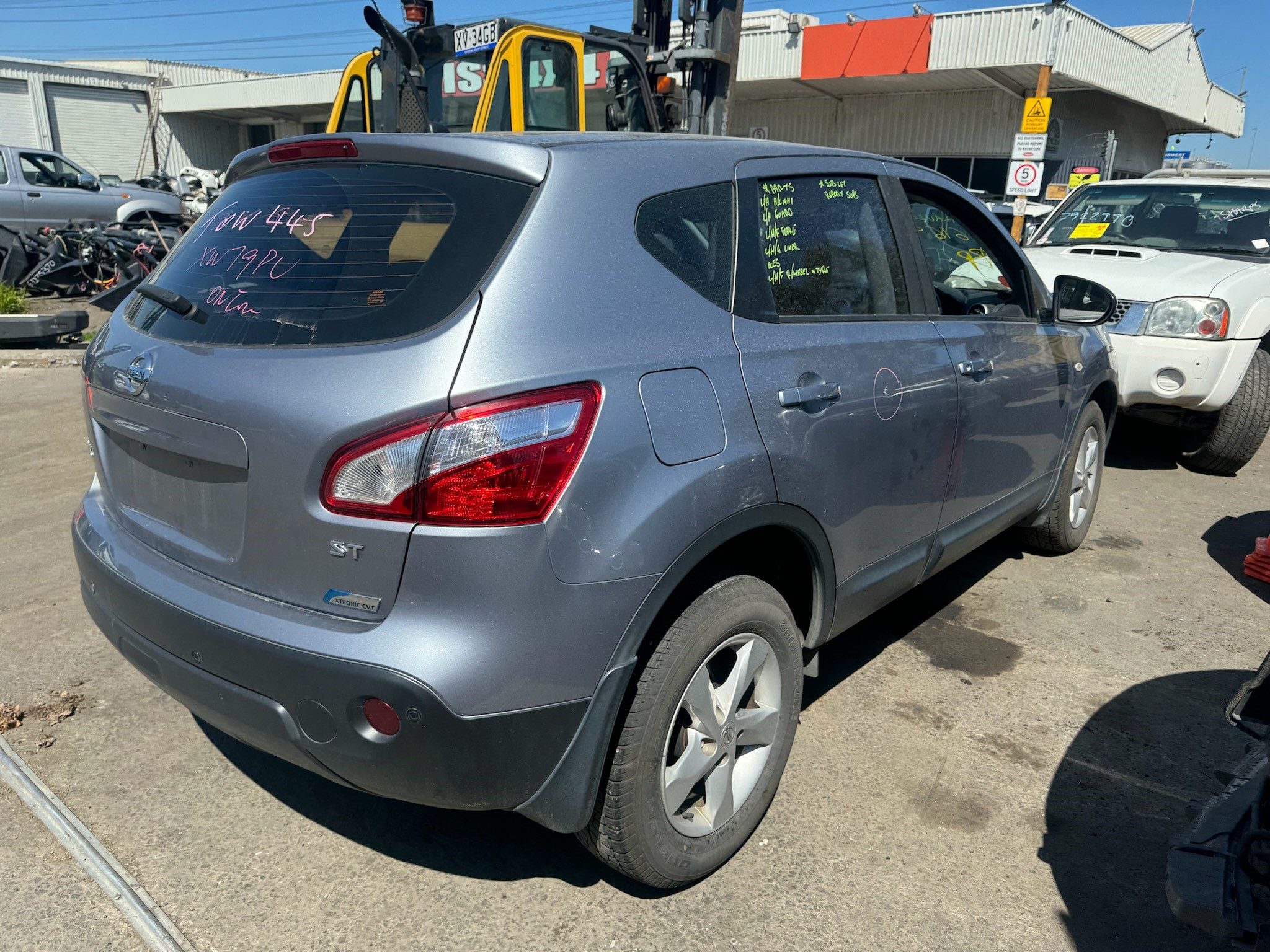 NISSAN DUALIS J10 ST CVT AUTO MR20 PETROL GREY WRECKING 