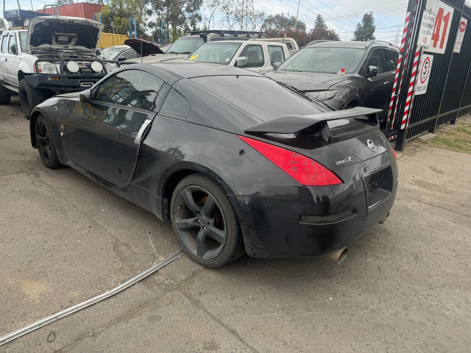 NISSAN 350Z Z33 VQ35 V6 BLACK 2006 WRECKING 