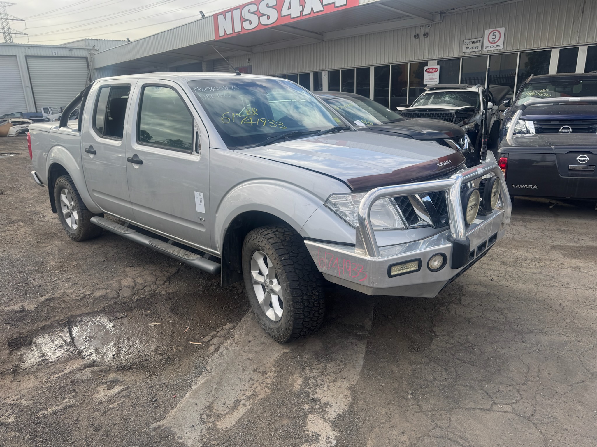 NISSAN NAVARA D40 VSK SPAIN YD25 DIESEL 2012 SILVER – WRECKING