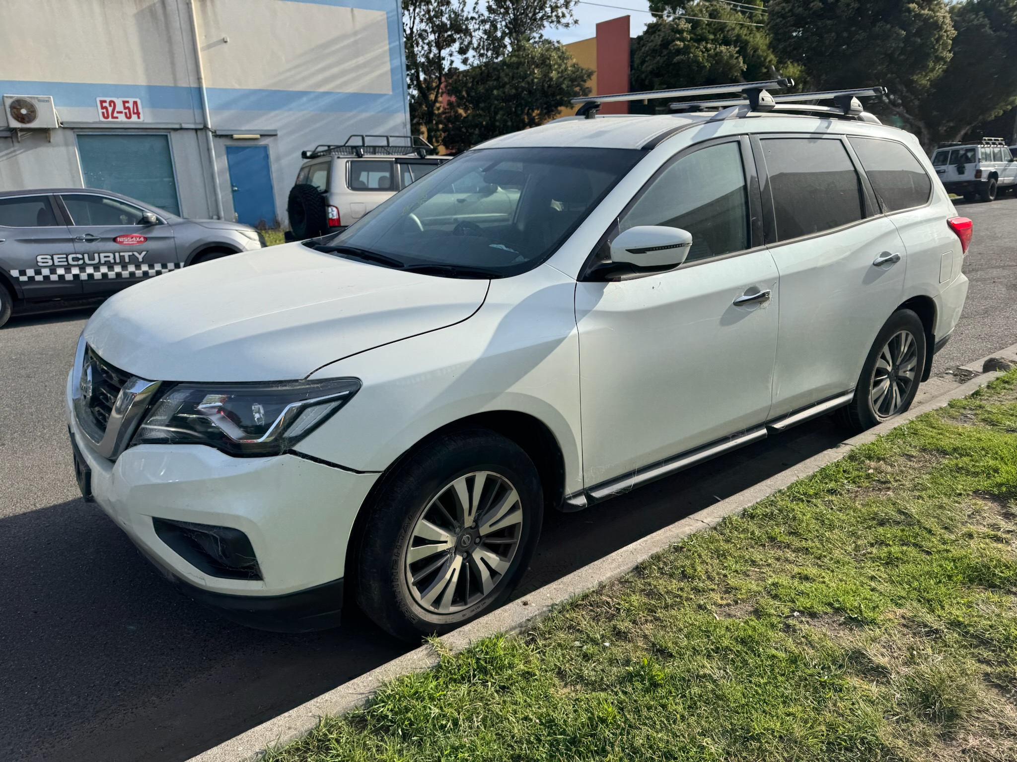 NISSAN PATHFINDER R52 ST VQ35 V6 AUTO 2019 WHITE – WRECKING