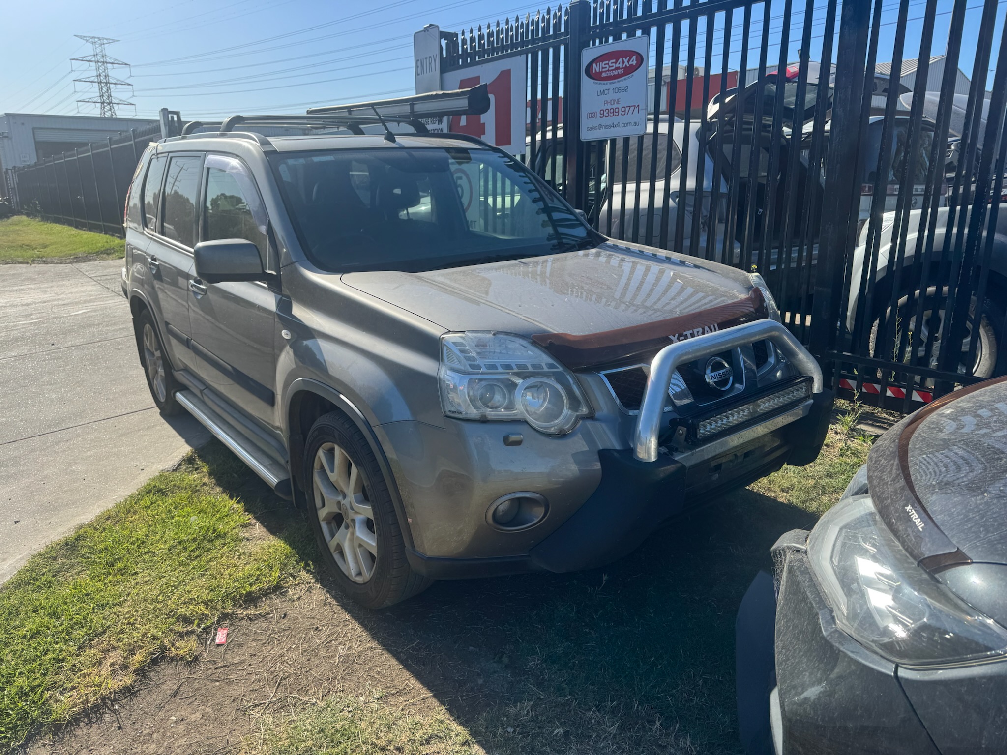 NISSAN X-TRAIL T31 Ti QR25 AUTO 2012 GREY WRECKING