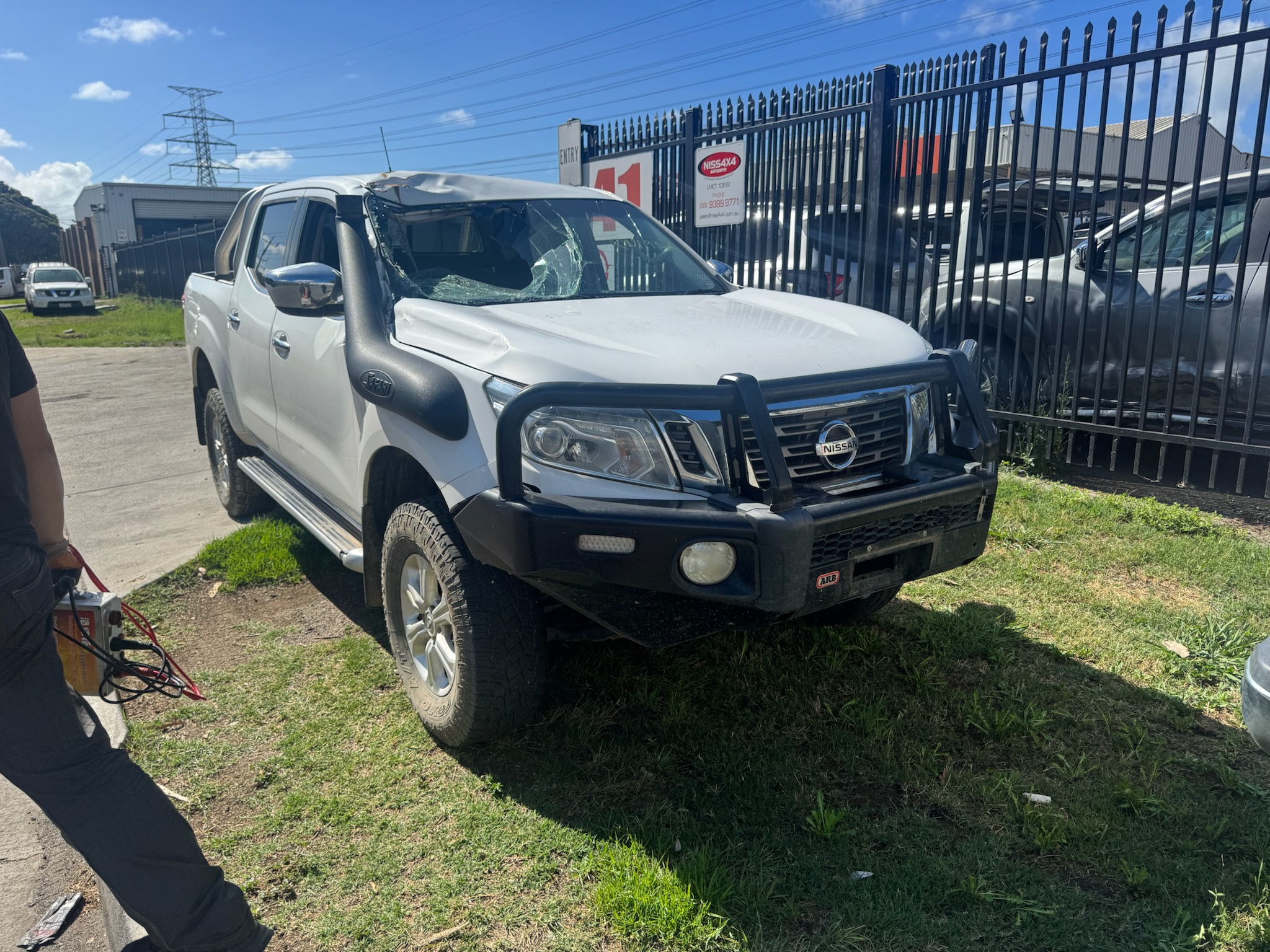 NISSAN NAVARA D23 NP300 YS23 DIESEL DUALCAB WHITE WRECKING