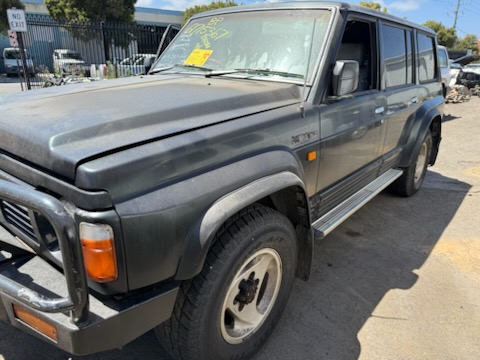 NISSAN PATROL Y60 GQ WAGON TB42 EFI PETROL AUTO BLACK WRECKING