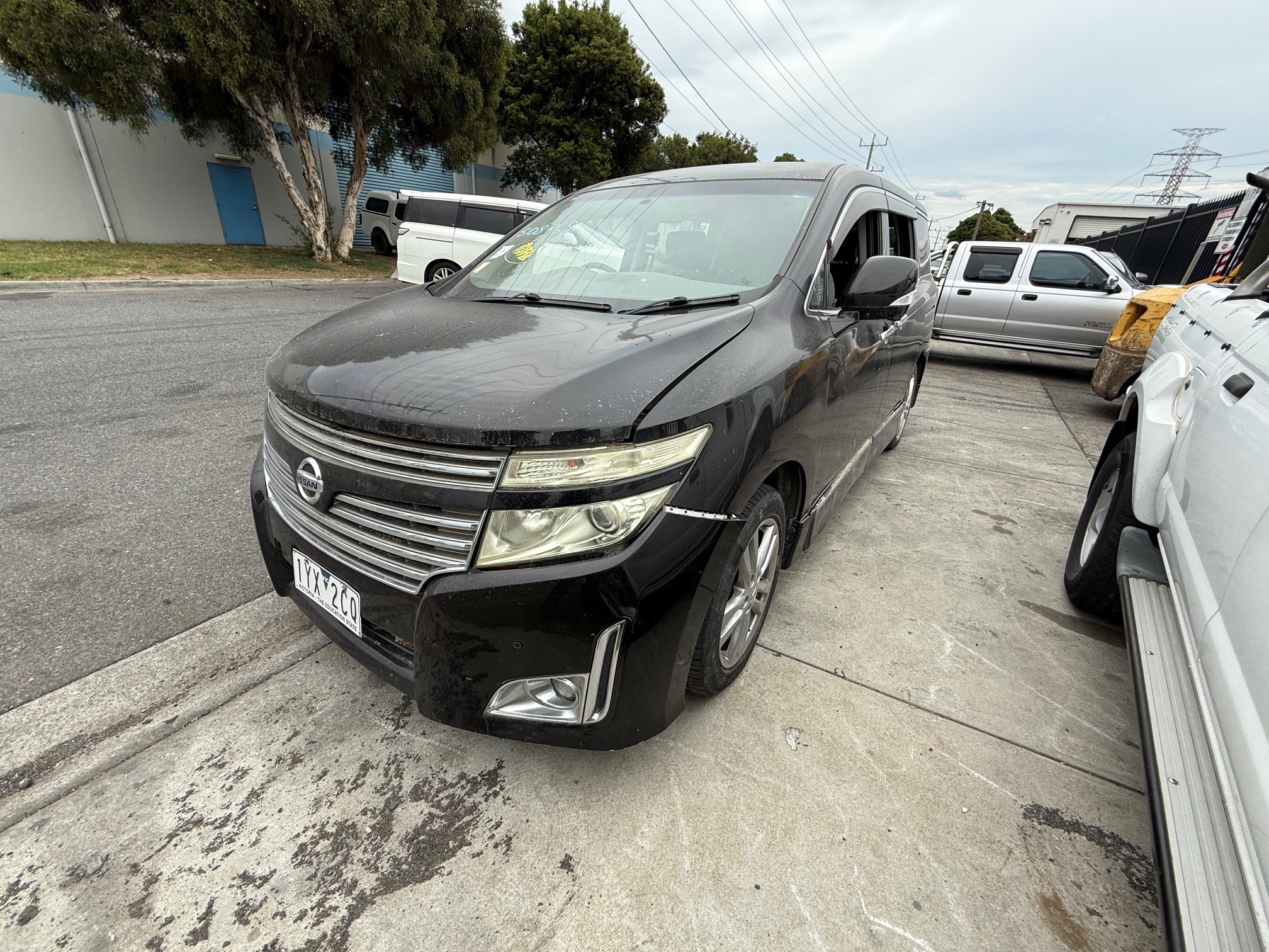 NISSAN ELGRAND E52 BLACK HIGHWAY STAR WRECKING