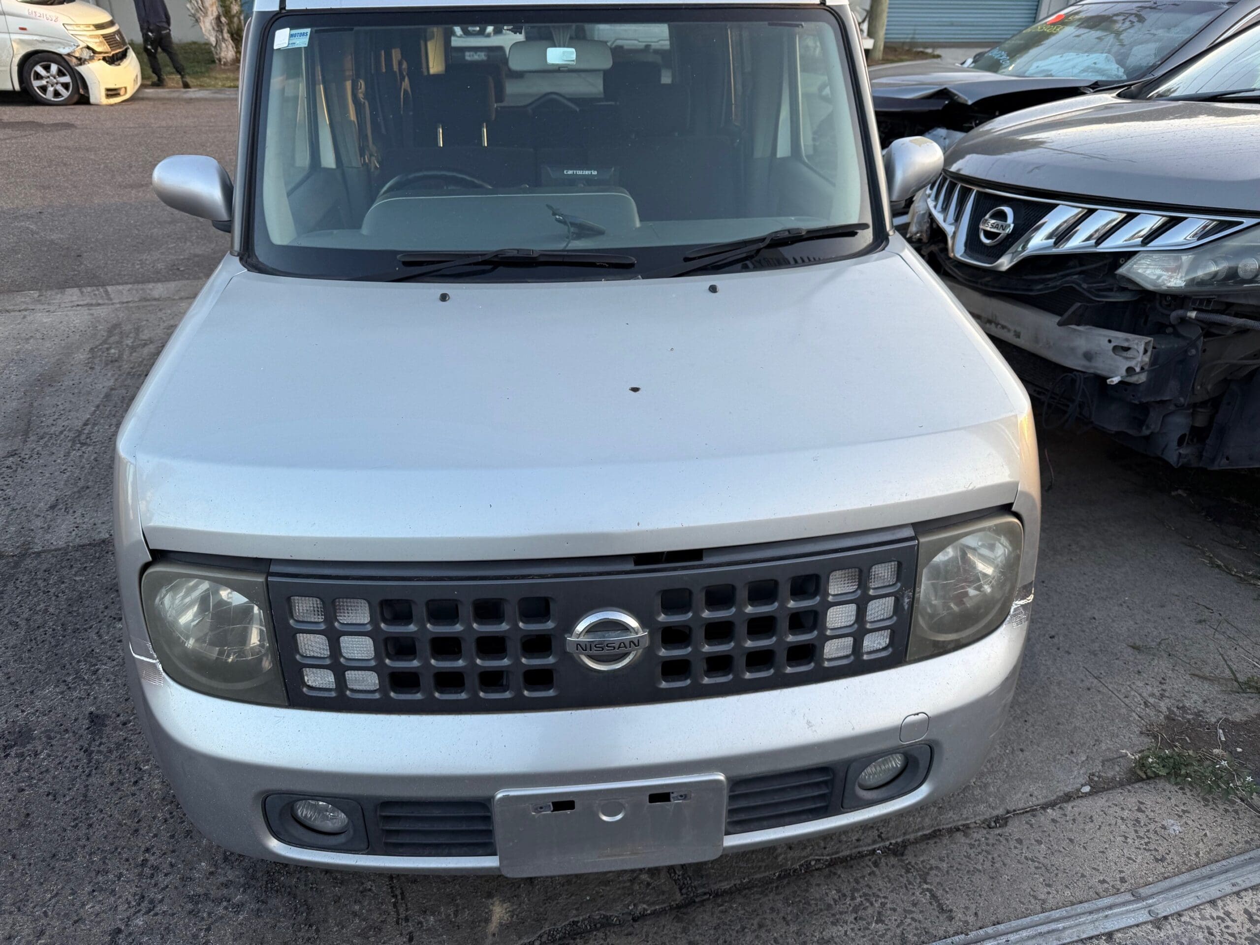 NISSAN CUBE Z11 SILVER WRECKING