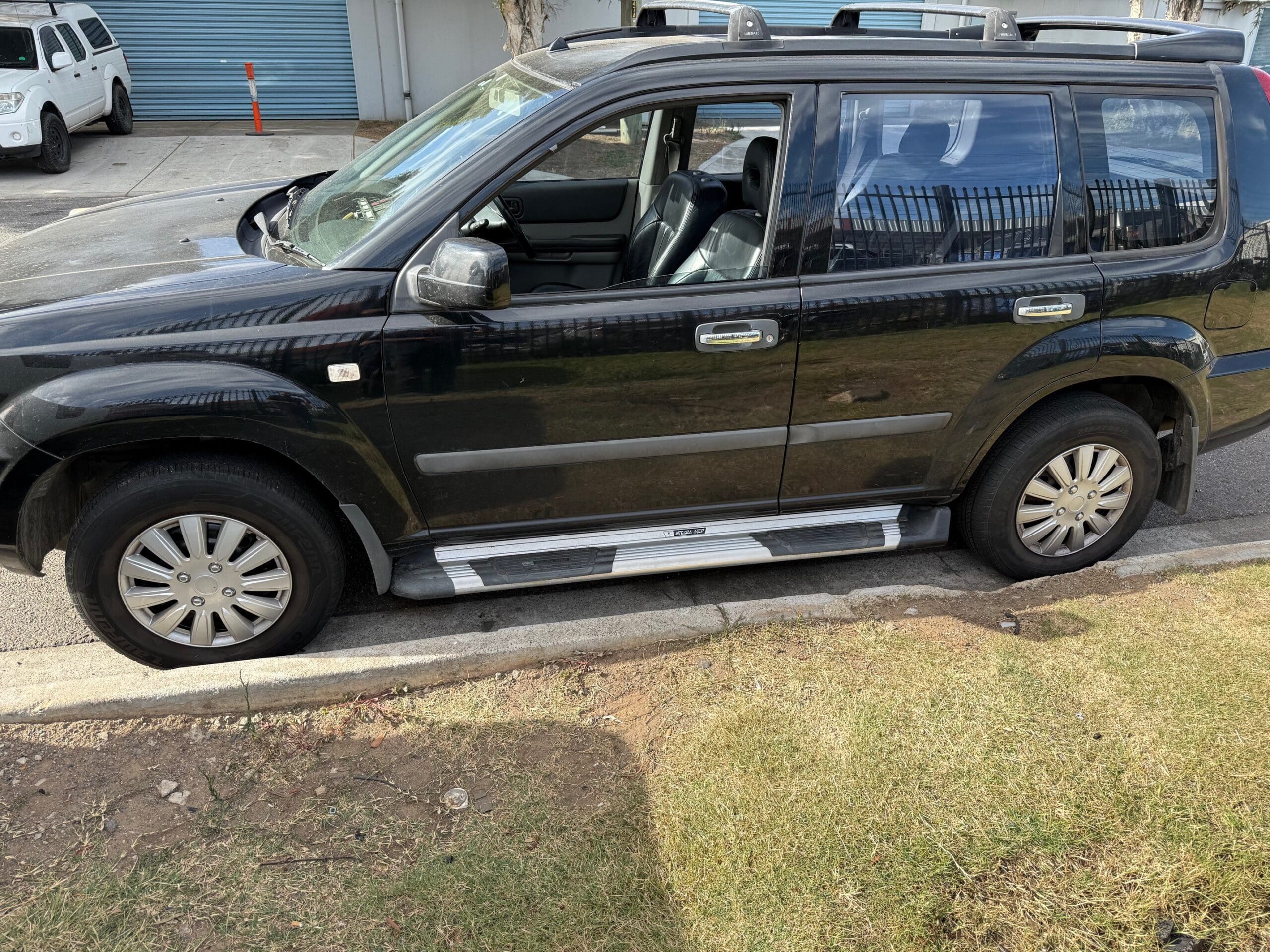 NISSAN X-TRAIL T30 QR25 BLACK WRECKING