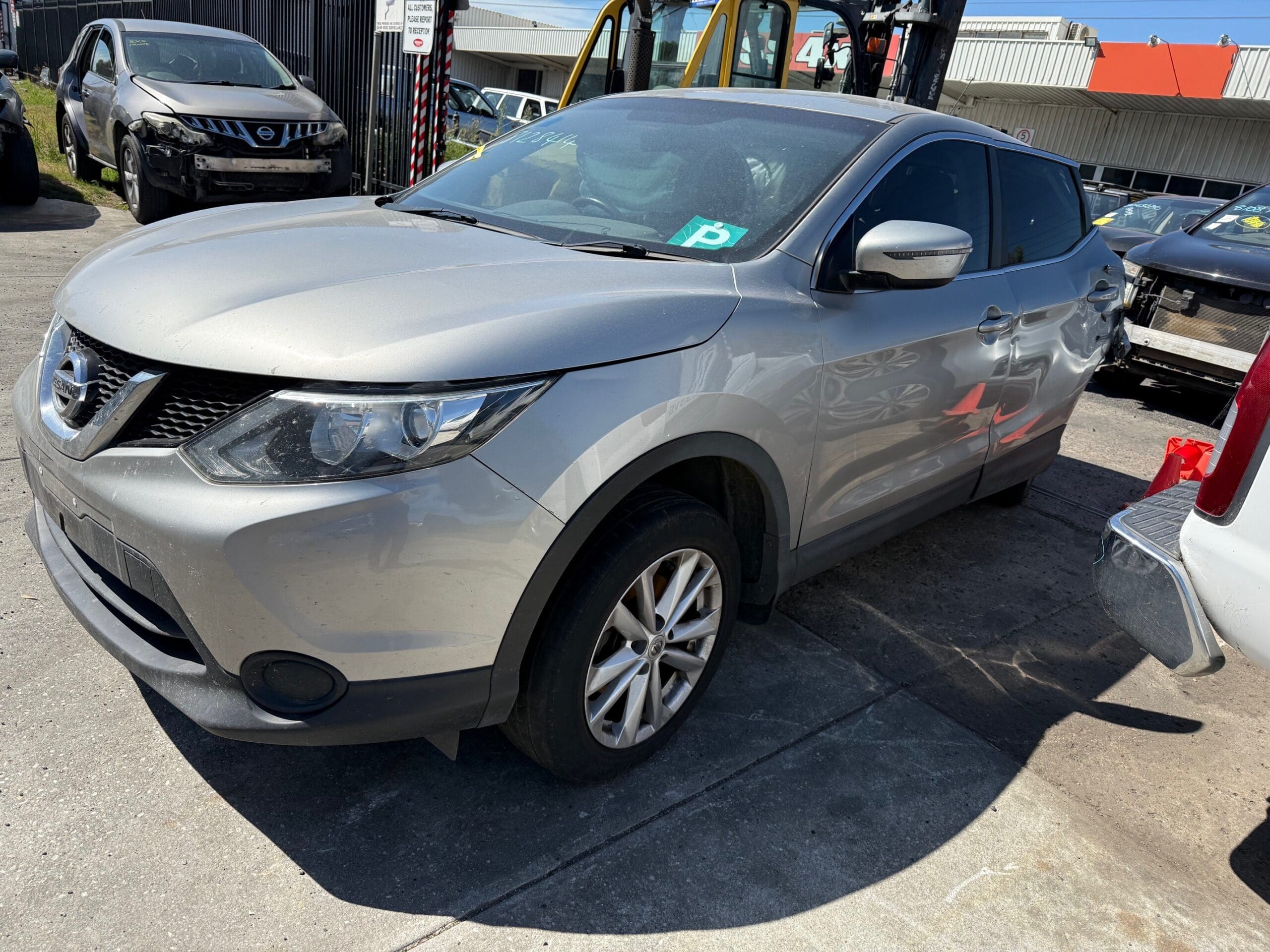 NISSAN QASHQAI J11 MR20 AUTO SILVER 2016 WRECKING