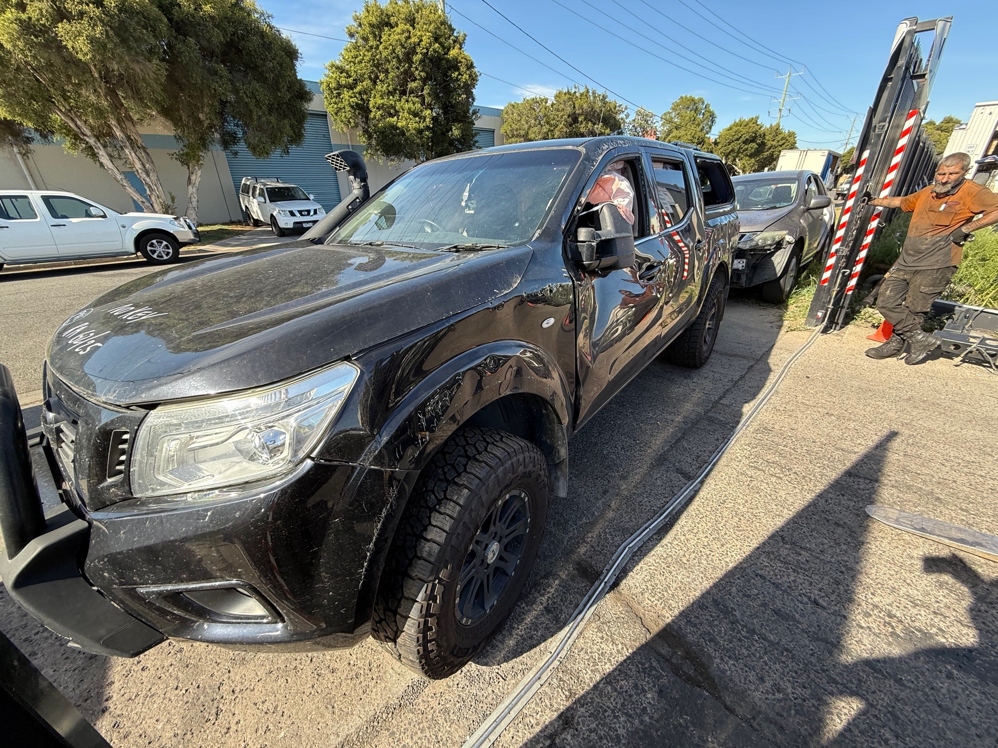 NISSAN NAVARA D23 NP300 YS23 DIESEL BLACK WRECKING