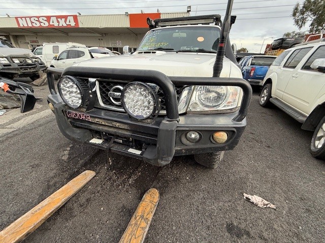 NISSAN PATROL Y61 GU WAGON ZD30 S4 WHITE WRECKING
