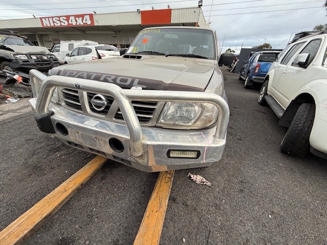 NISSAN PATROL Y61 S3 DIESEL GOLD WRECKING