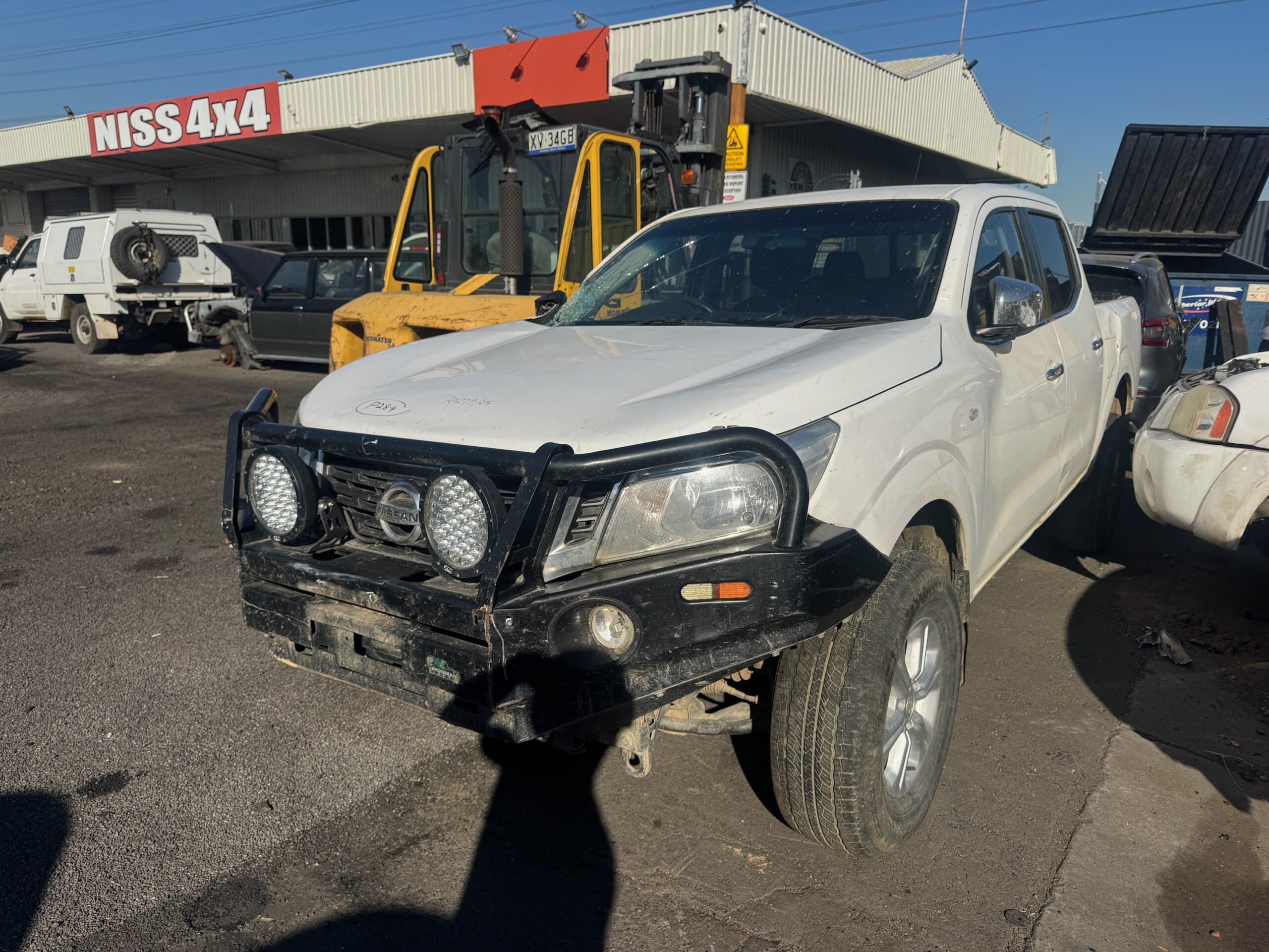 NISSAN NAVARA D23 NP300 DUALCAB WHITE YS23 DIESEL WRECKING