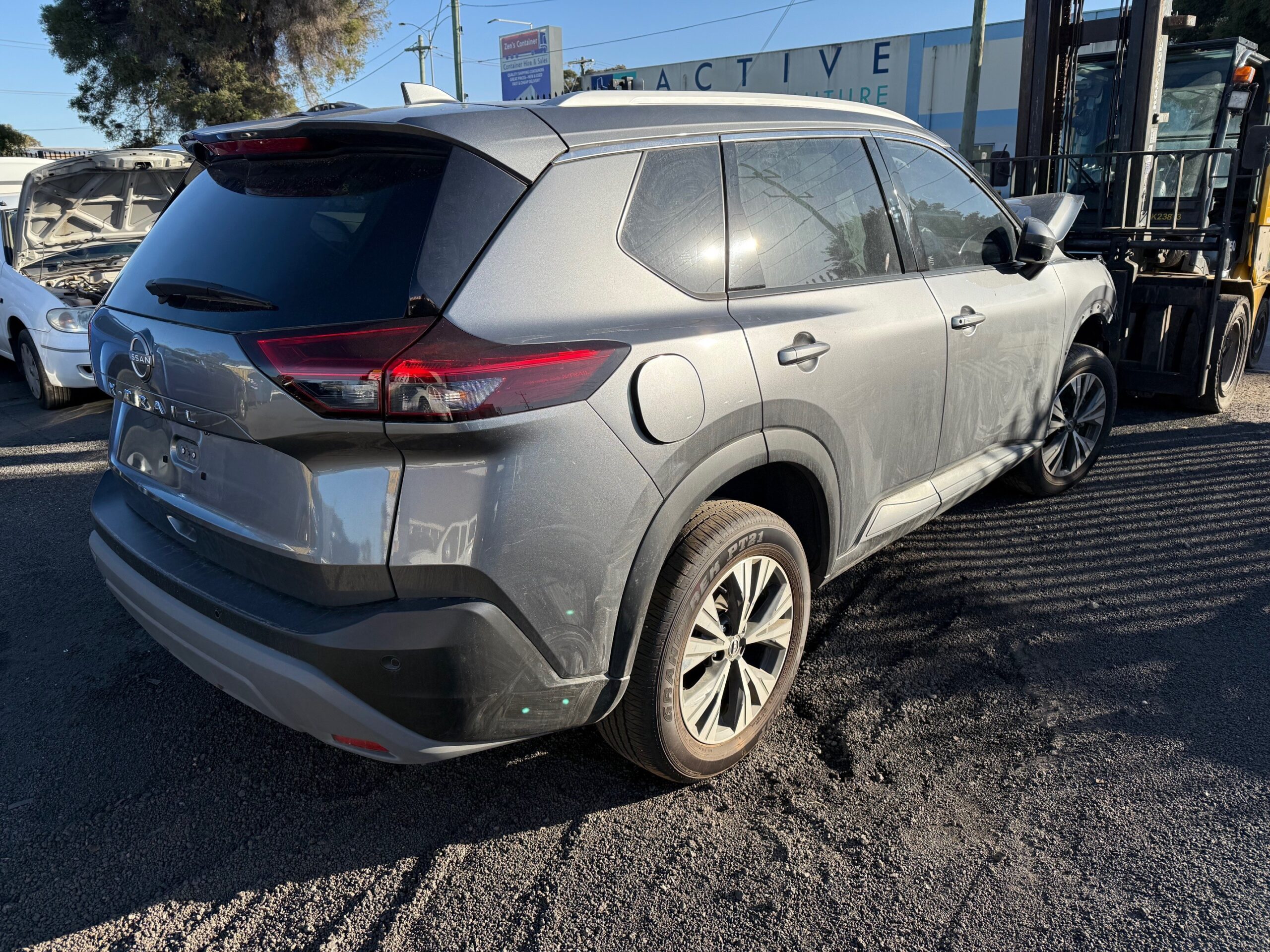 PARTS FOR SALE – NISSAN X-TRAIL T33 2.5 PETROL GREY 2023 WRECKING