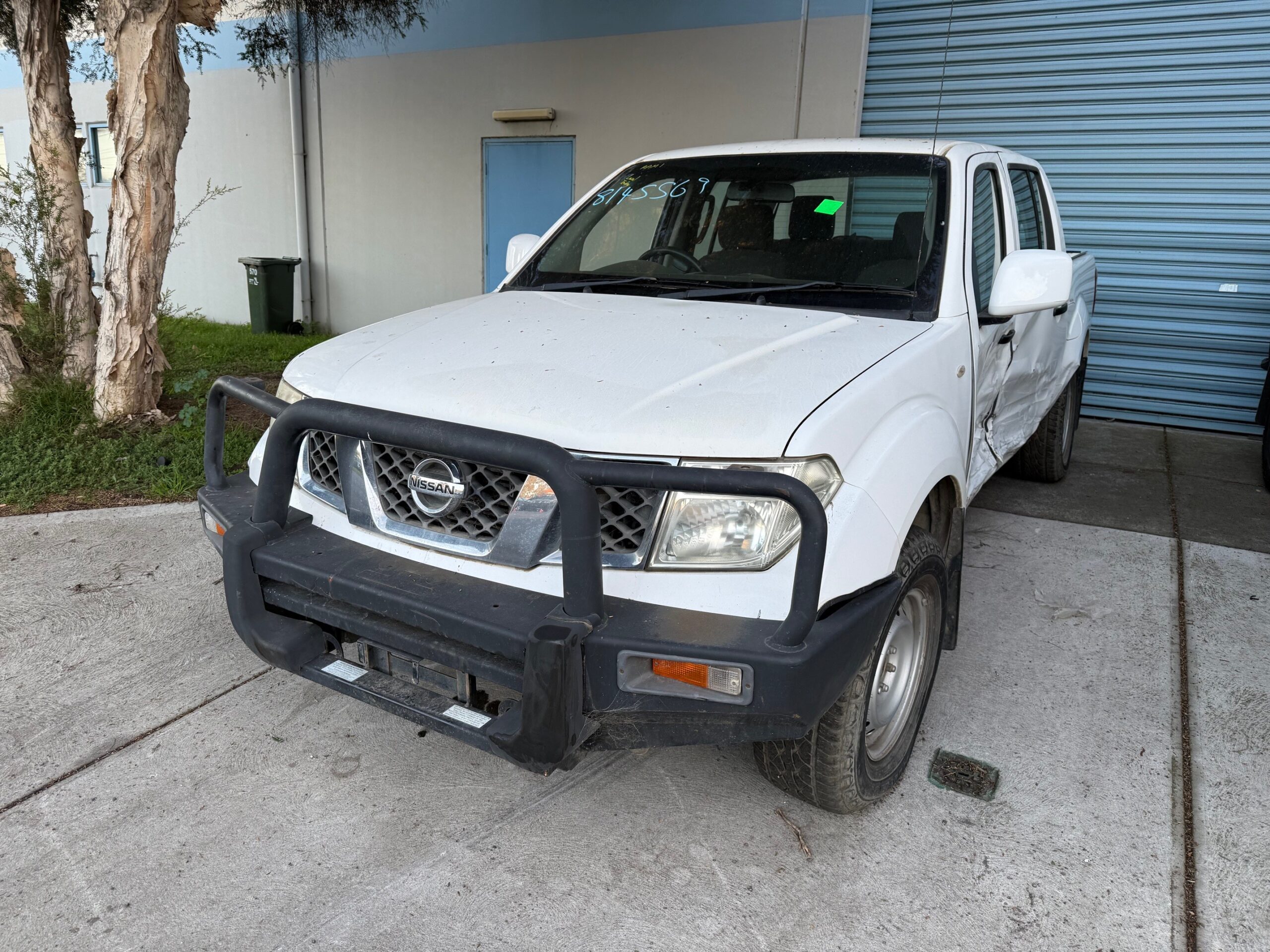 NISSAN NAVARA D40 MNT THAI YD25 DIESEL WHITE WRECKING