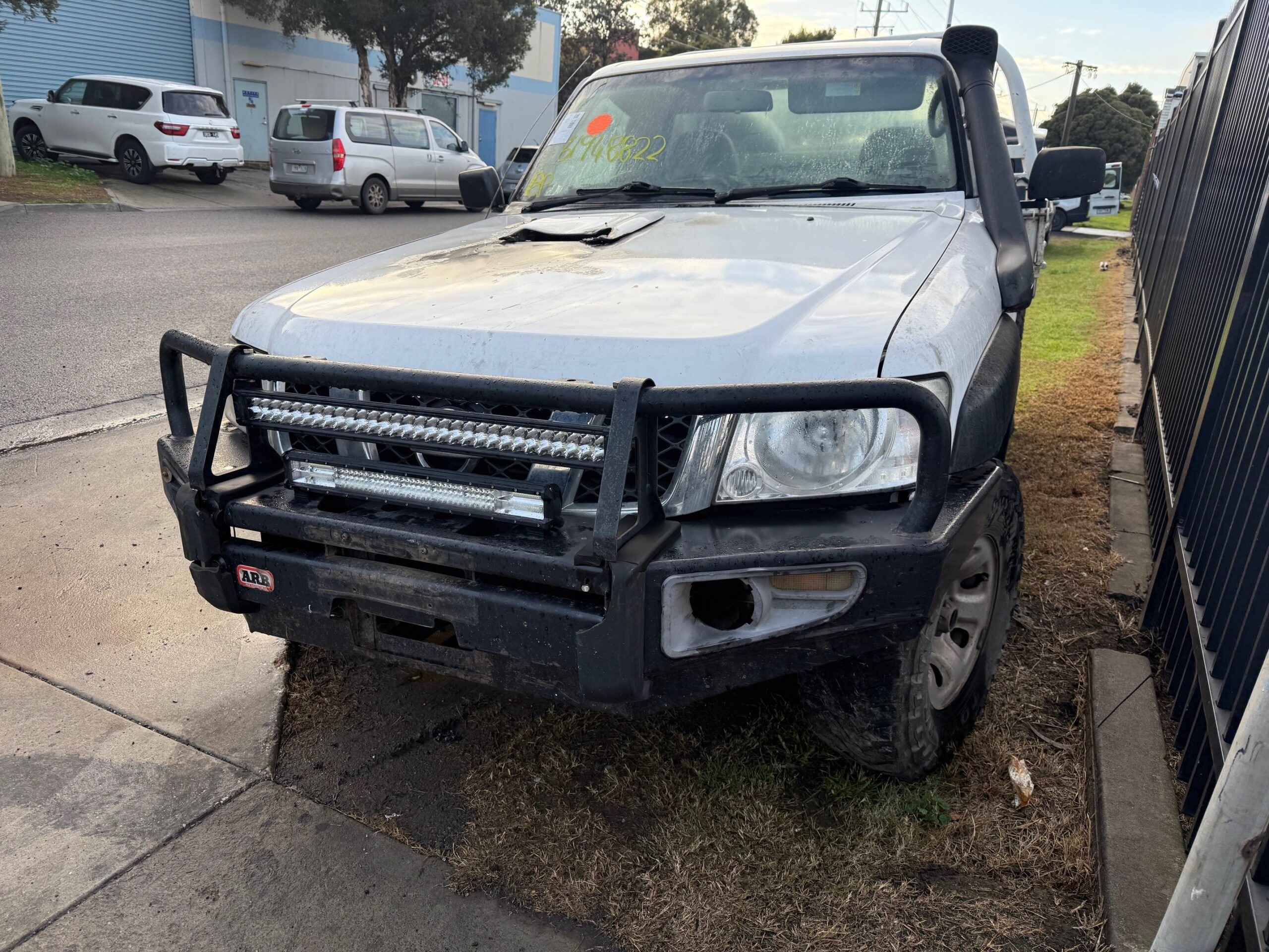 NISSAN PATROL Y61 COIL CAB UTE ZD30 DIESEL WHITE WRECKING