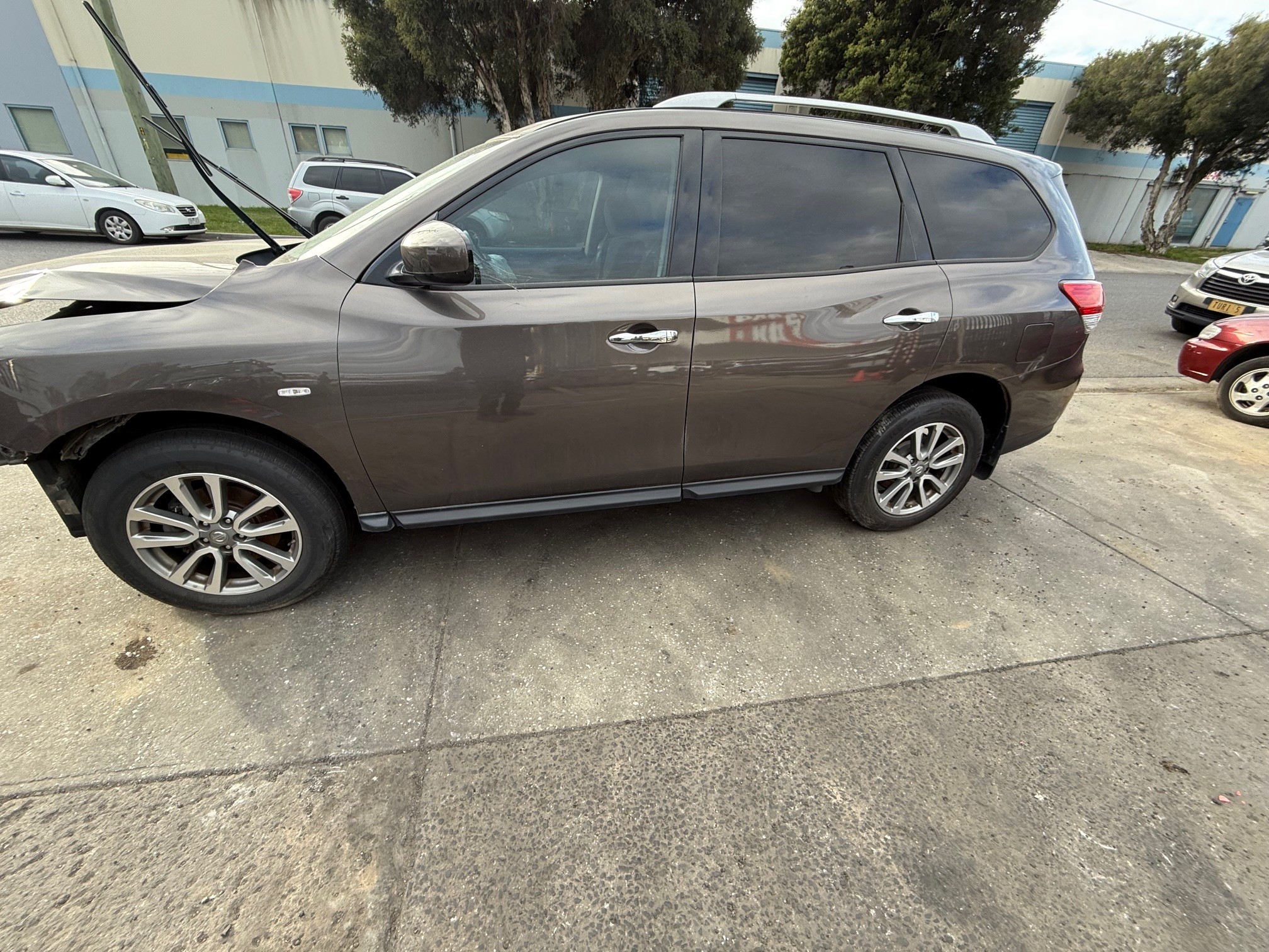 NISSAN PATHFINDER R52 ST VQ35 V6  2015 WRECKING