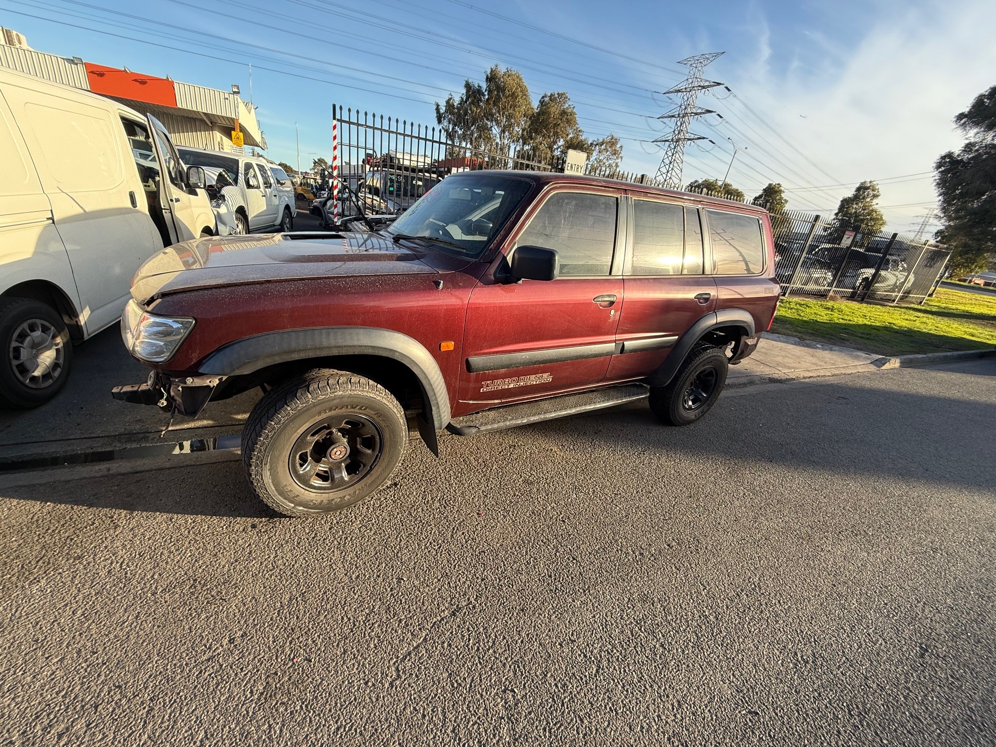 NISSAN PATROL Y61 GU S3 WAGON ZD30 DIESEL AUTO RED WRECKING