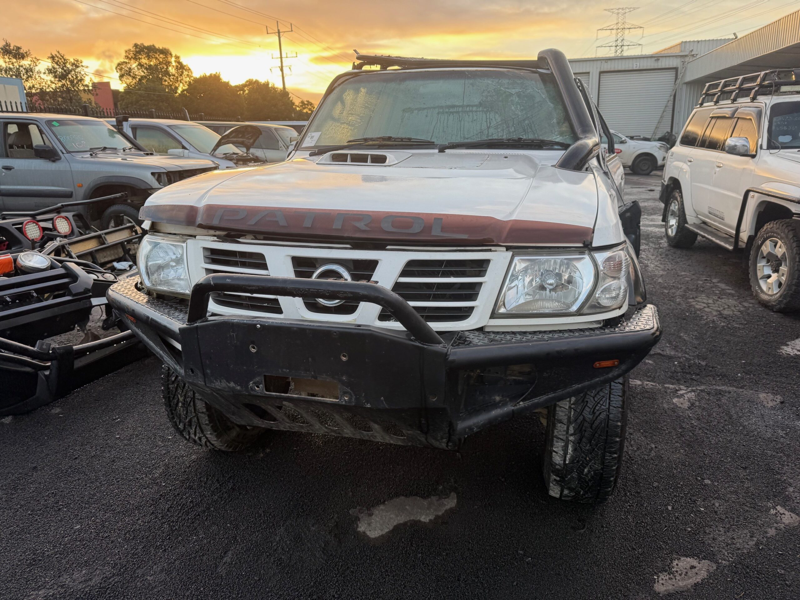 NISSAN PATROL Y61 GU WAGON ZD30 DIESEL WHITE 2004 WRECKING