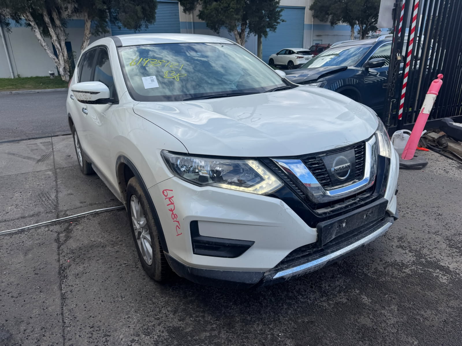 NISSAN X-TRAIL T32 ST QR25 AUTO WHITE 2020 WRECKING