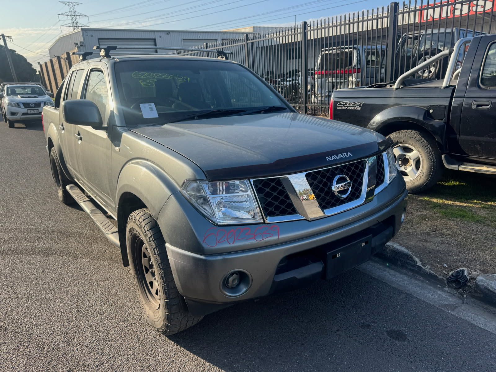 NISSAN NAVARA D40 MNT YD25 DIESEL GREY WRECKING
