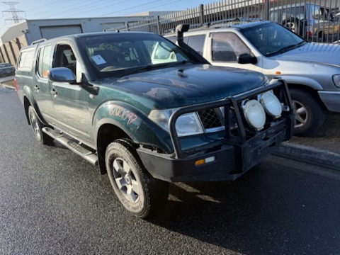 NISSAN NAVARA D40 GREEN  CANOPY WRECKING