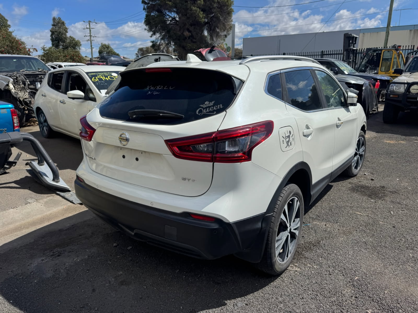 NISSAN QASHQAI J11 ST MR20 PETROL WHITE 2019 WRECKING