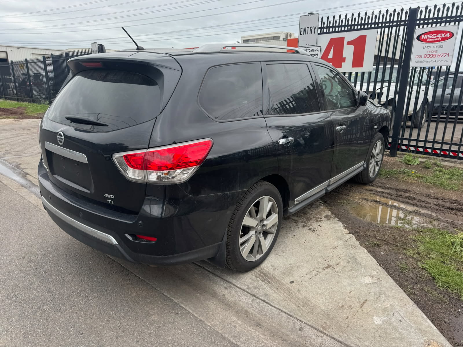 NISSAN PATHFINDER R52 Ti 4X4 VQ35 V6 AUTO BLACK WRECKING