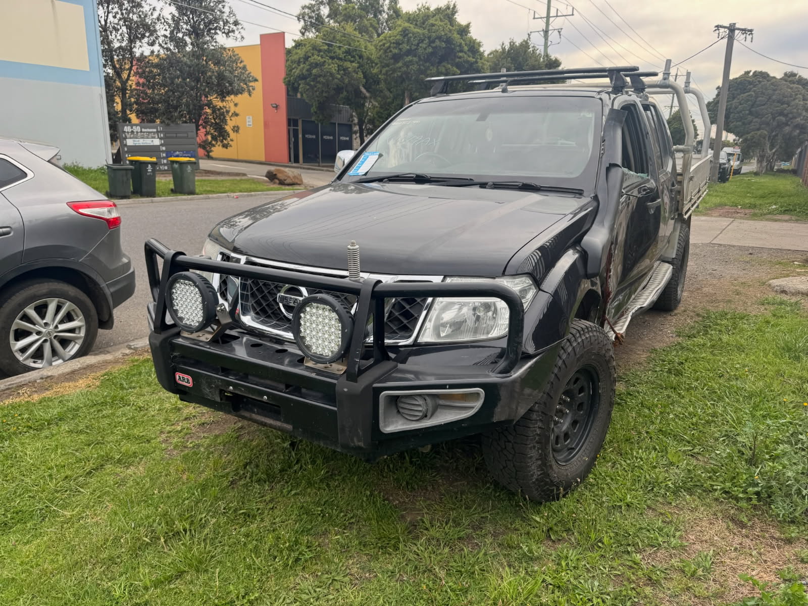 NISSAN NAVARA D40 VSK SPAIN BLACK WRECKING