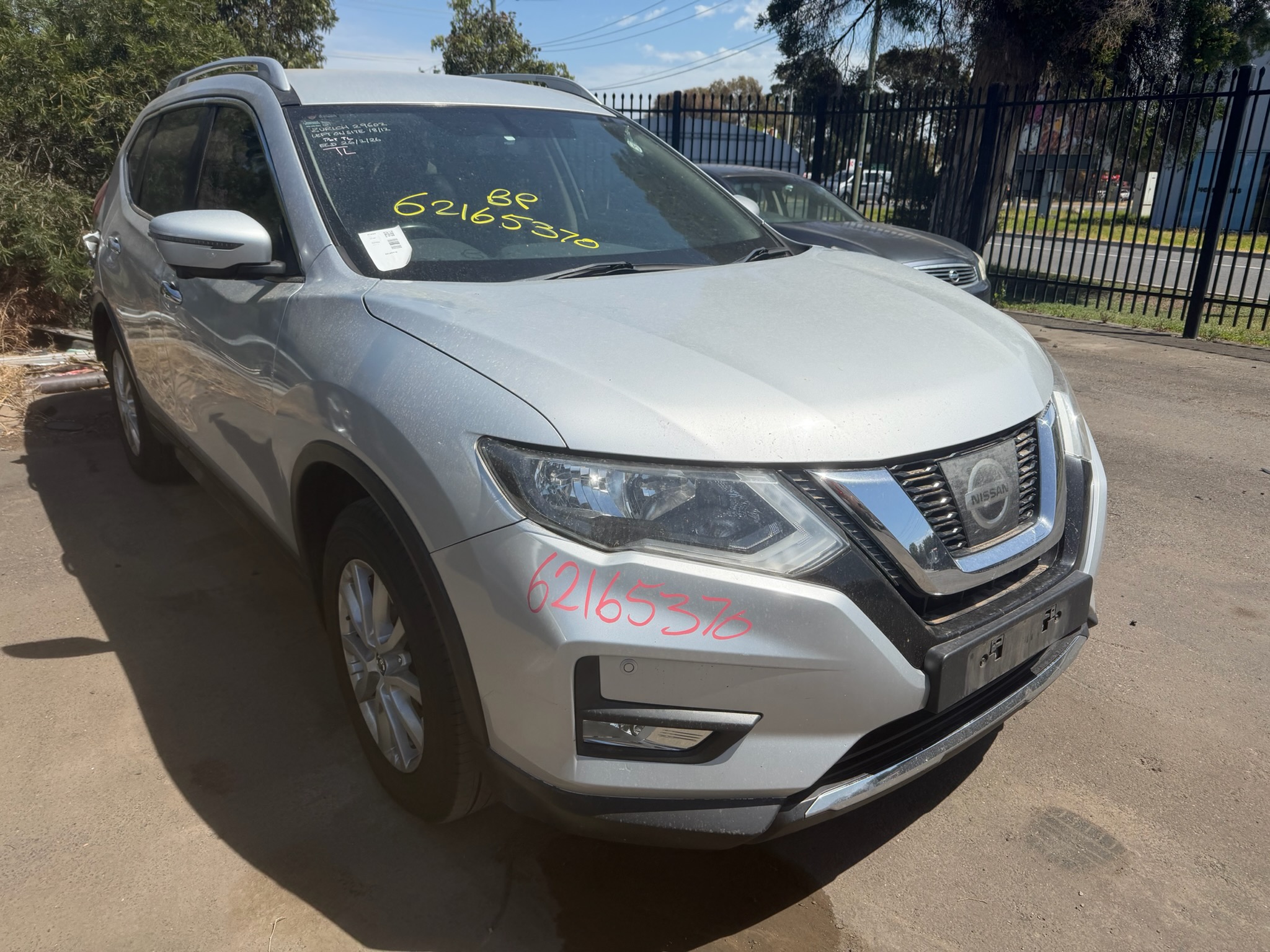 NISSAN X-TRAIL T32 QR25 AUTO SILVER 2020 WRECKING