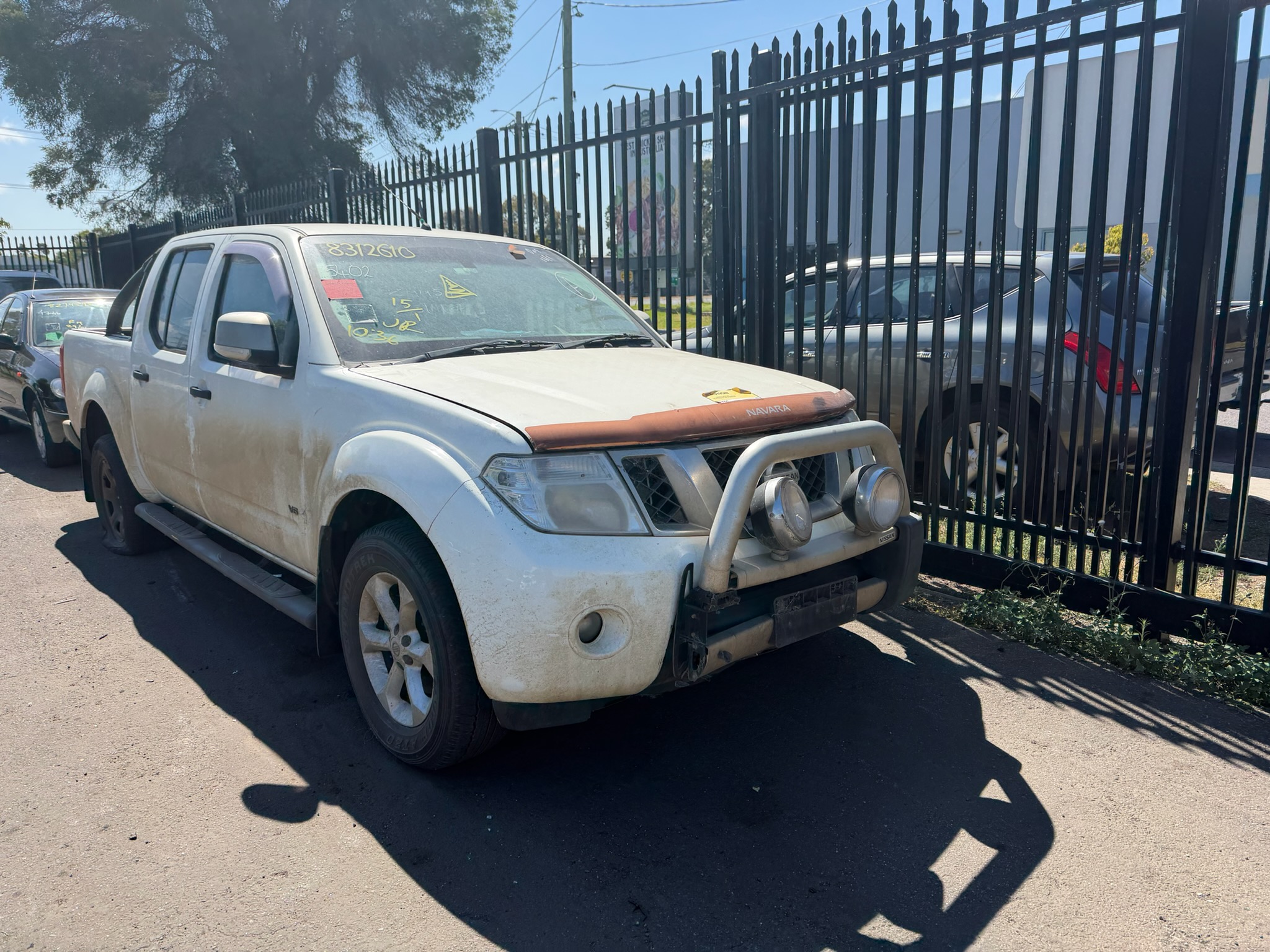 NISSAN NAVRA D40 ST-X 550 V9X V6 DIESEL 4X4 AUTO WHITE 2013 WRECKING