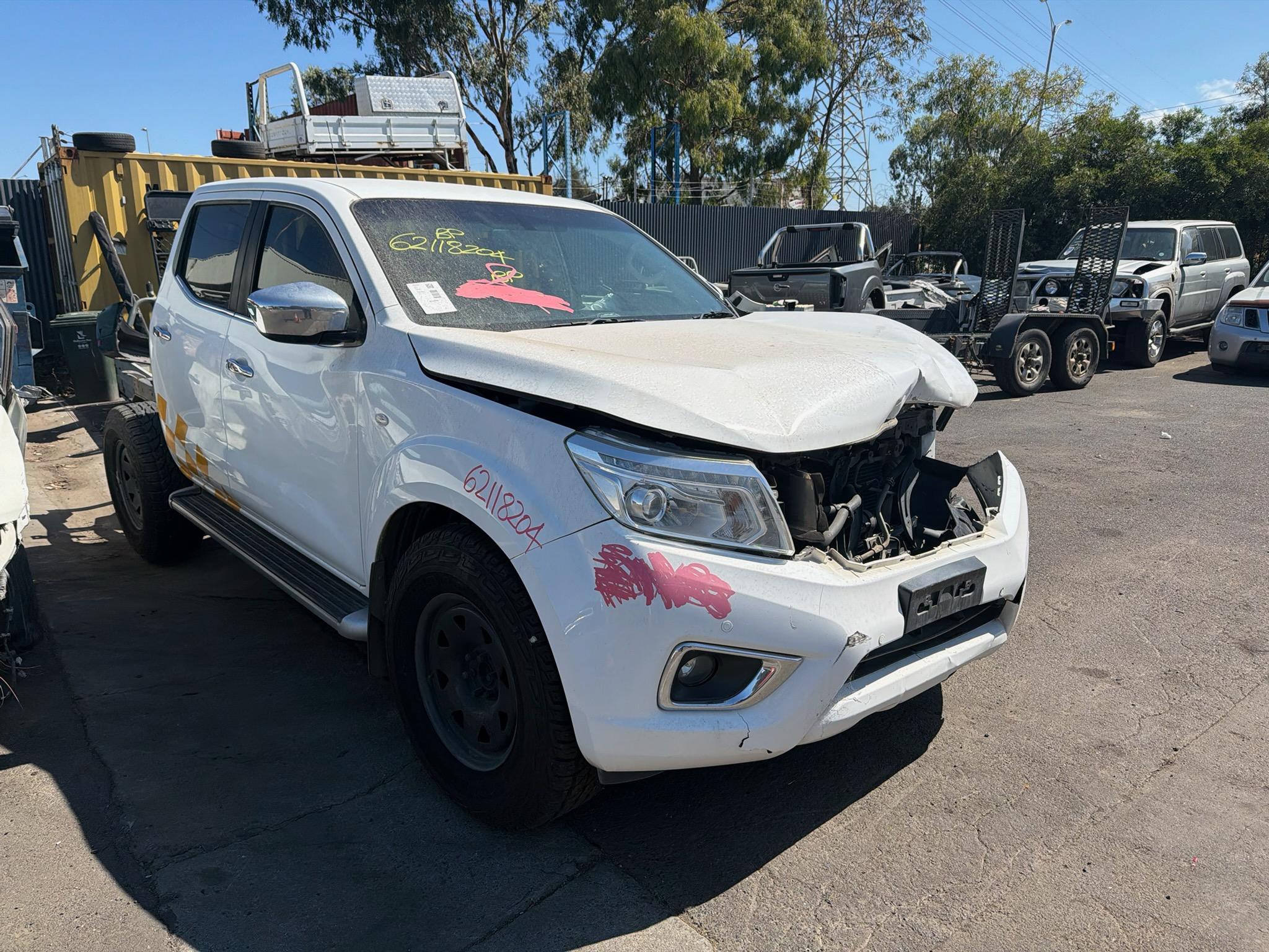 NISSAN NAVARA D23 DUALCAB YS23 DIESEL WHITE WRECKING