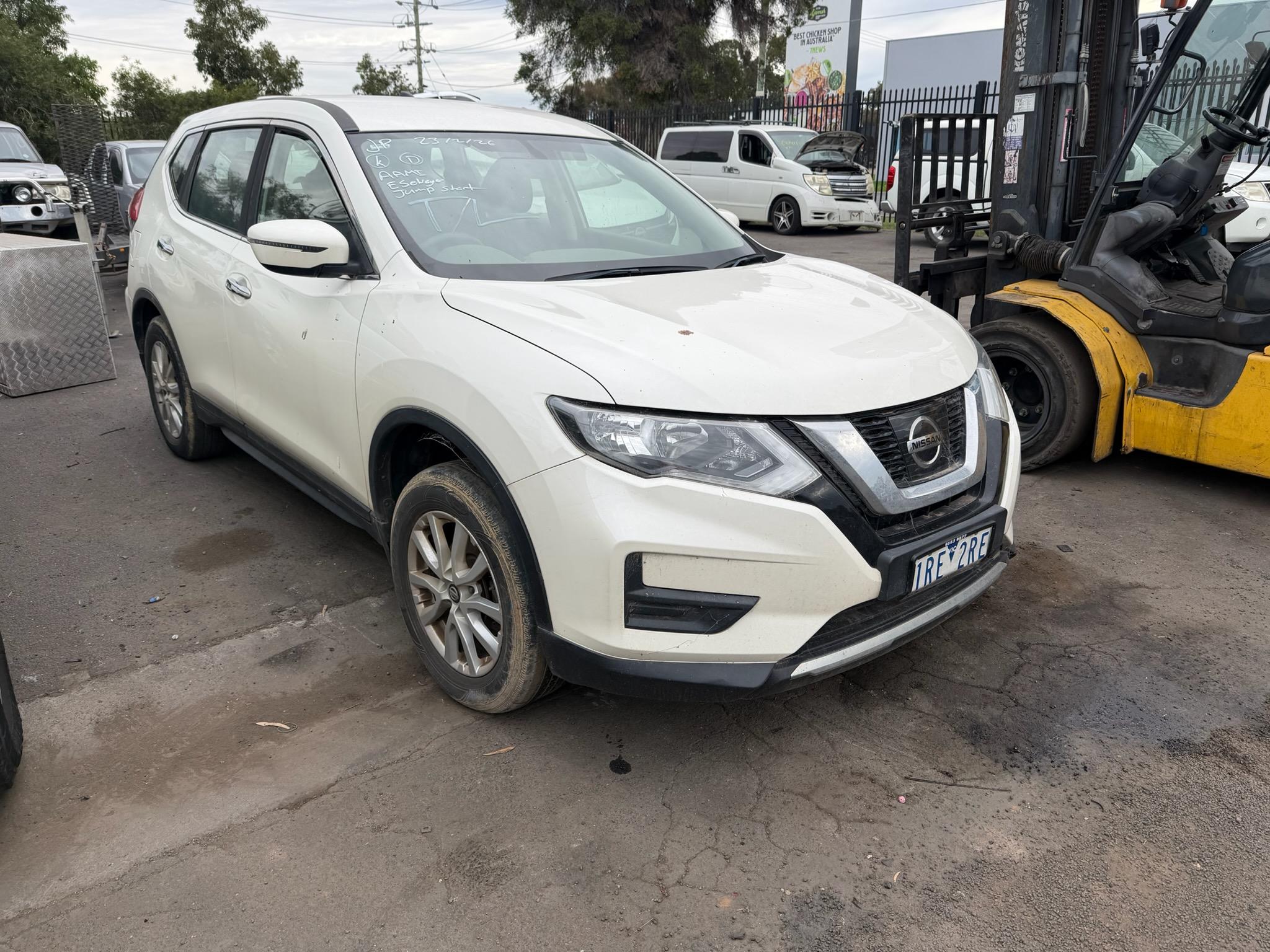 NISSAN X-TRAIL T32 ST QR25 2019 WHITE WRECKING