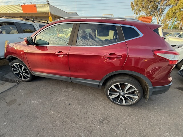 NISSAN QASHQAI J11 TL DIESEL CVT AUTO RED WRECKING