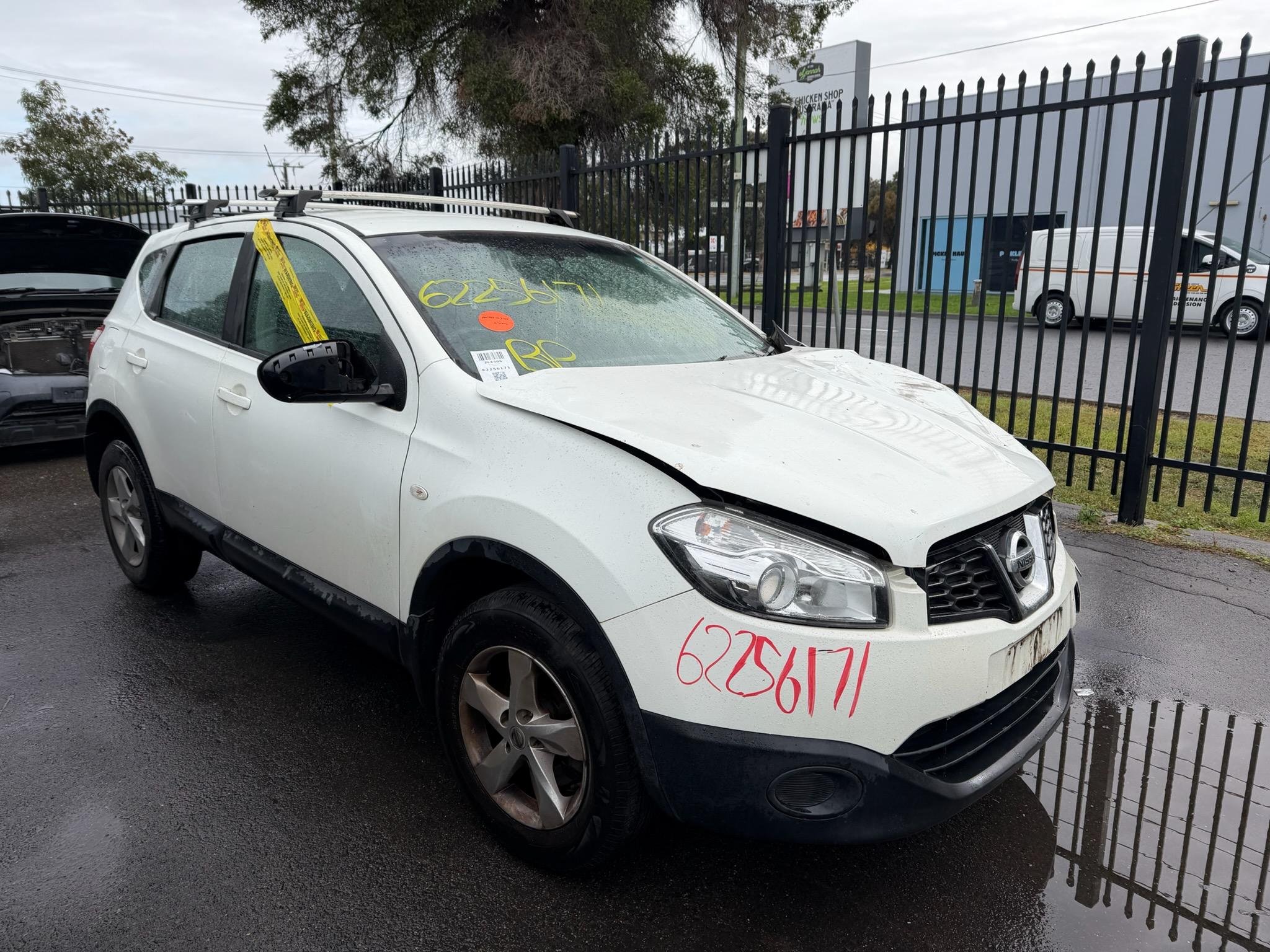 NISSAN DUALIS J10 5 ST SEAT MR20 AUTO WHITE WRECKING