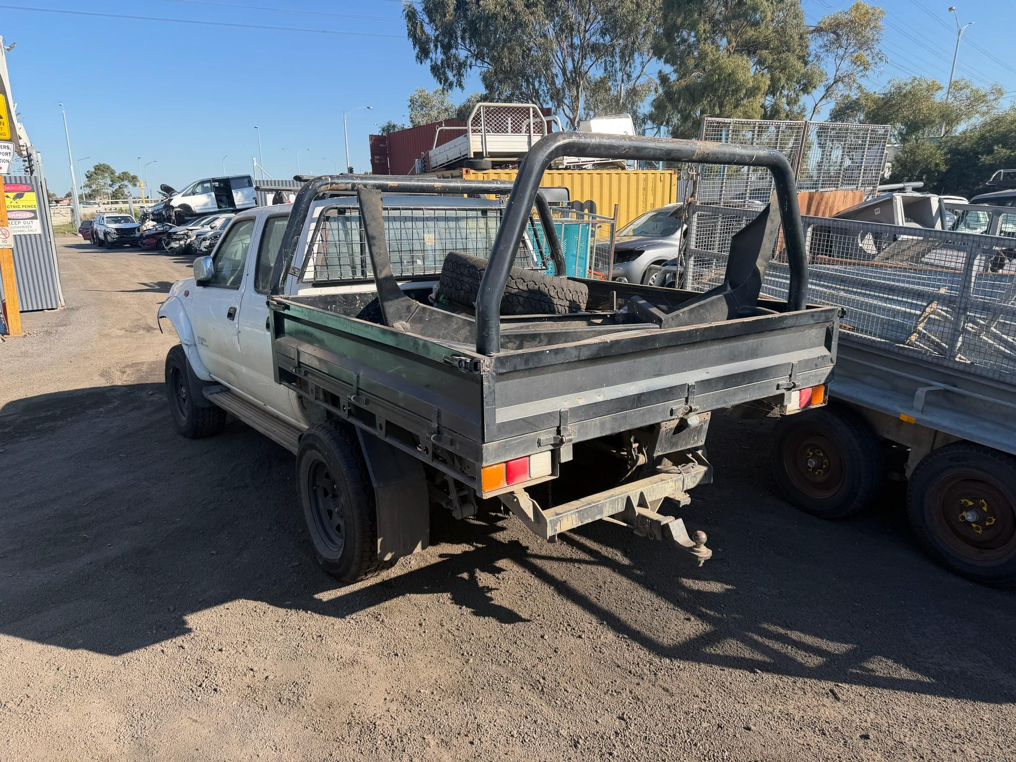 NISSAN NAVARA D22 ST-R DUALCAB STEEL TRAY WRECKING